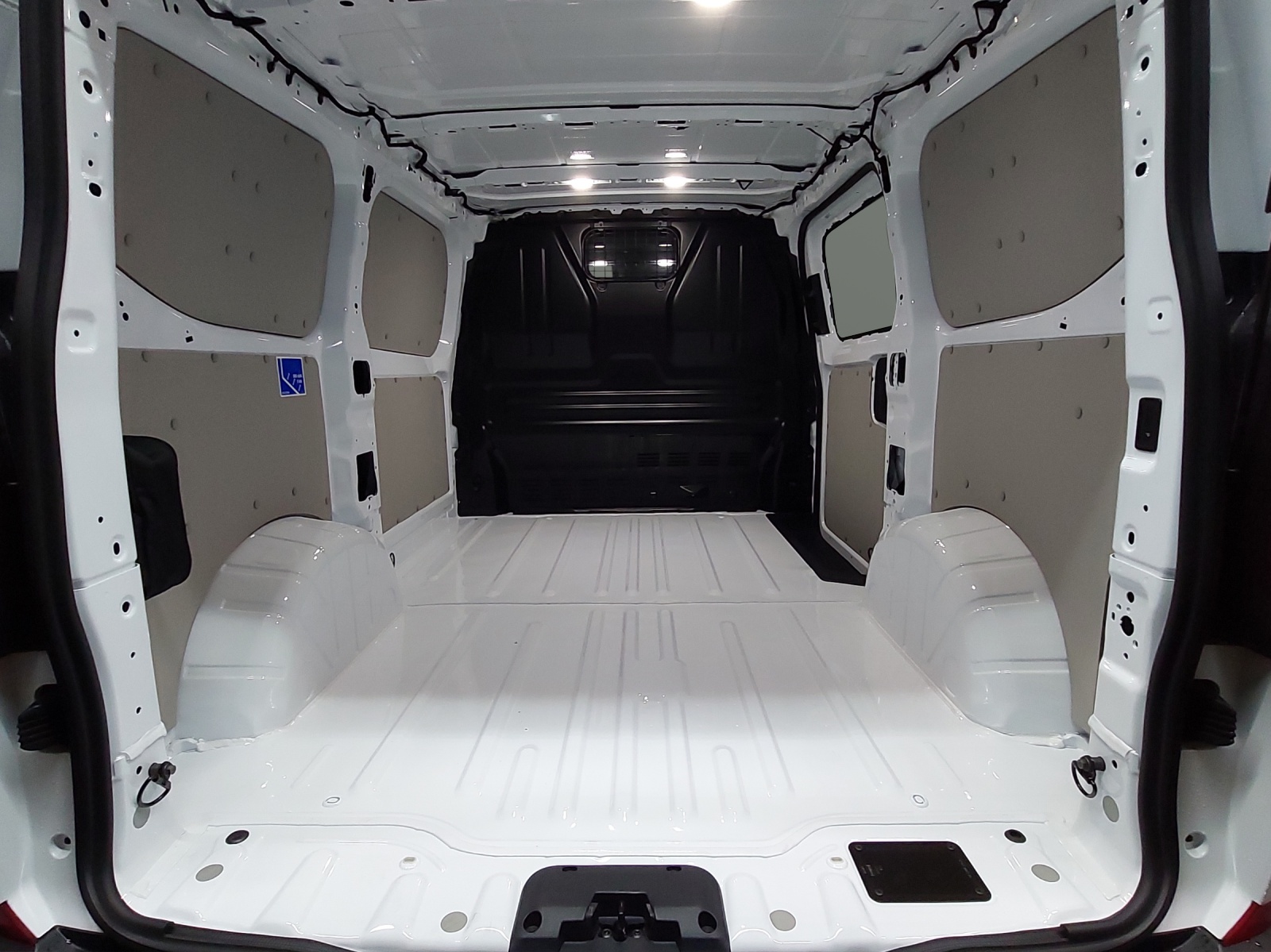 VW Transporter-image-8