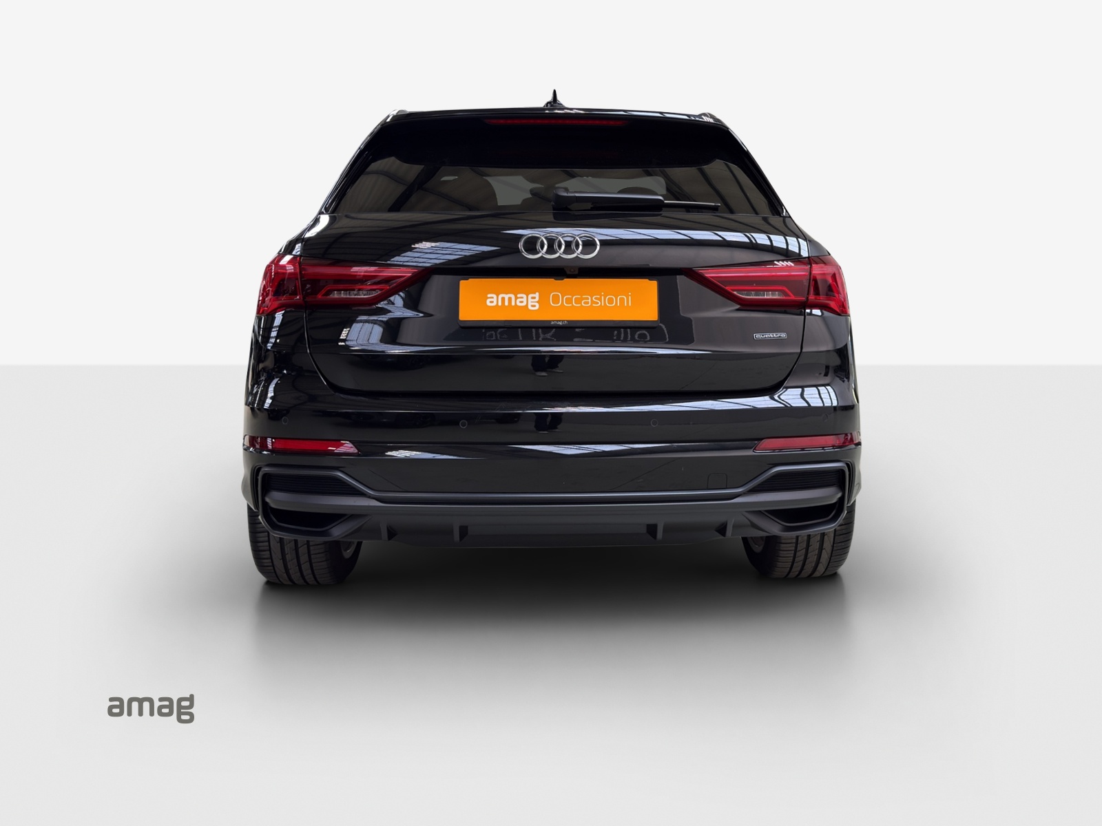 AUDI Q3 40 TDI S line Attraction quattro S-tronic-image-3