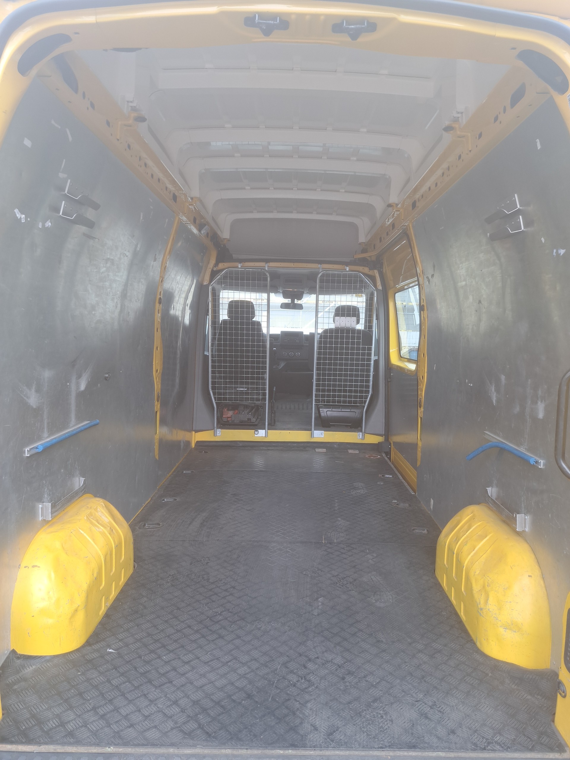 RENAULT Master T35 2.3dCi 135 L3H3-image-7