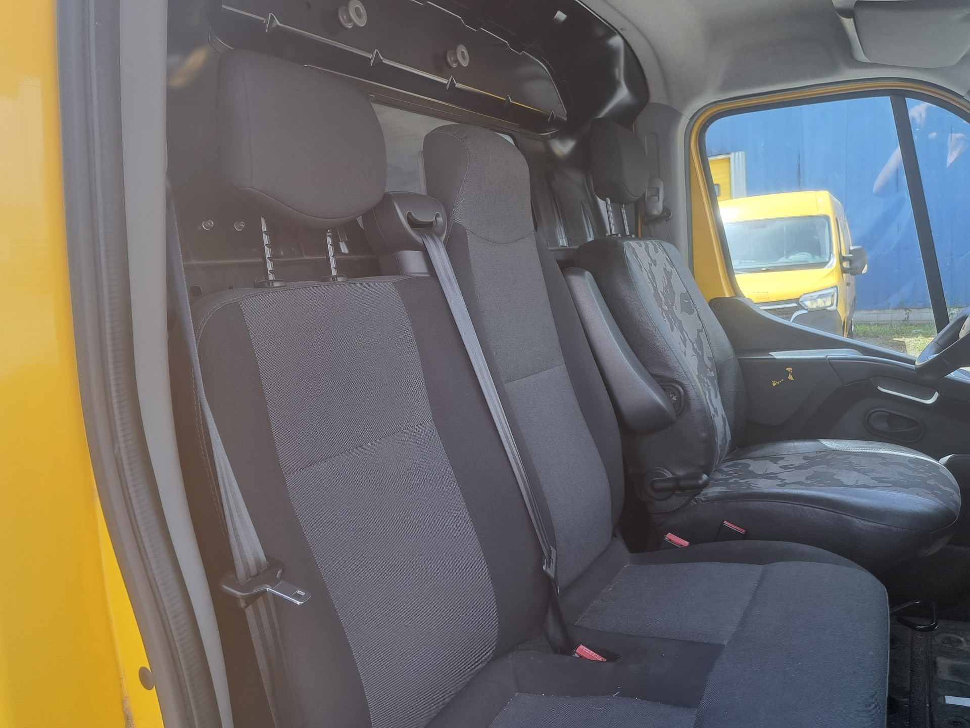 RENAULT Master T35 2.3dCi 135 L3H3-image-0