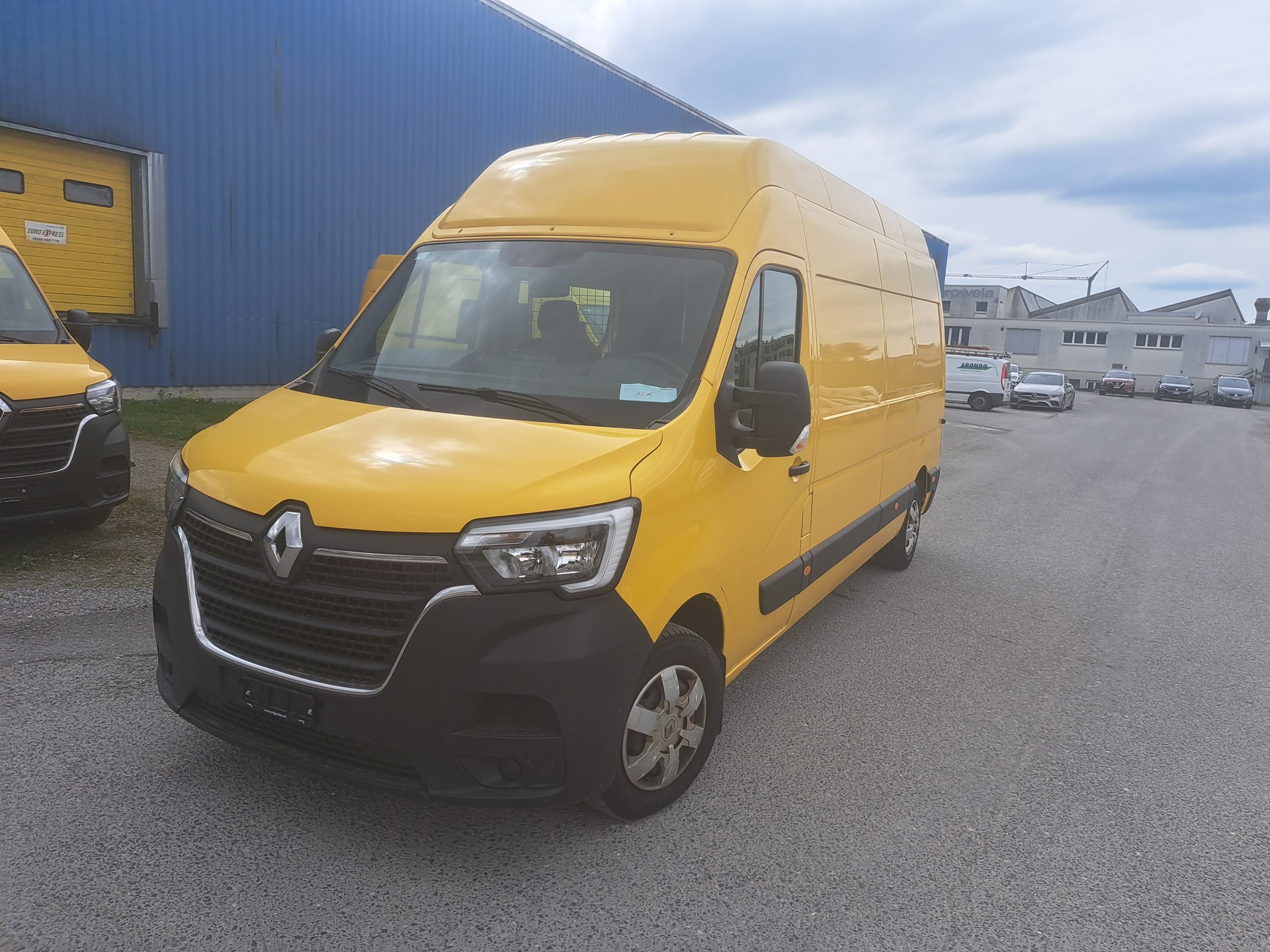 RENAULT Master T35 2.3dCi 135 L3H3-showroom-element-1