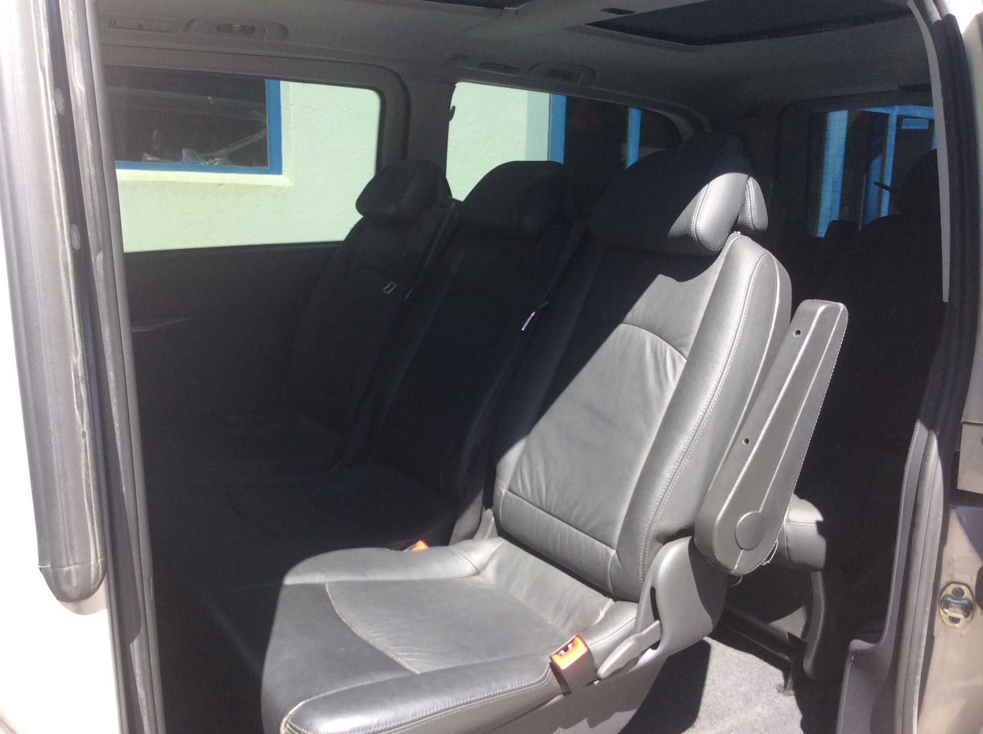 MERCEDES-BENZ Viano 3.0 CDI Ambiente L Automat-image-4
