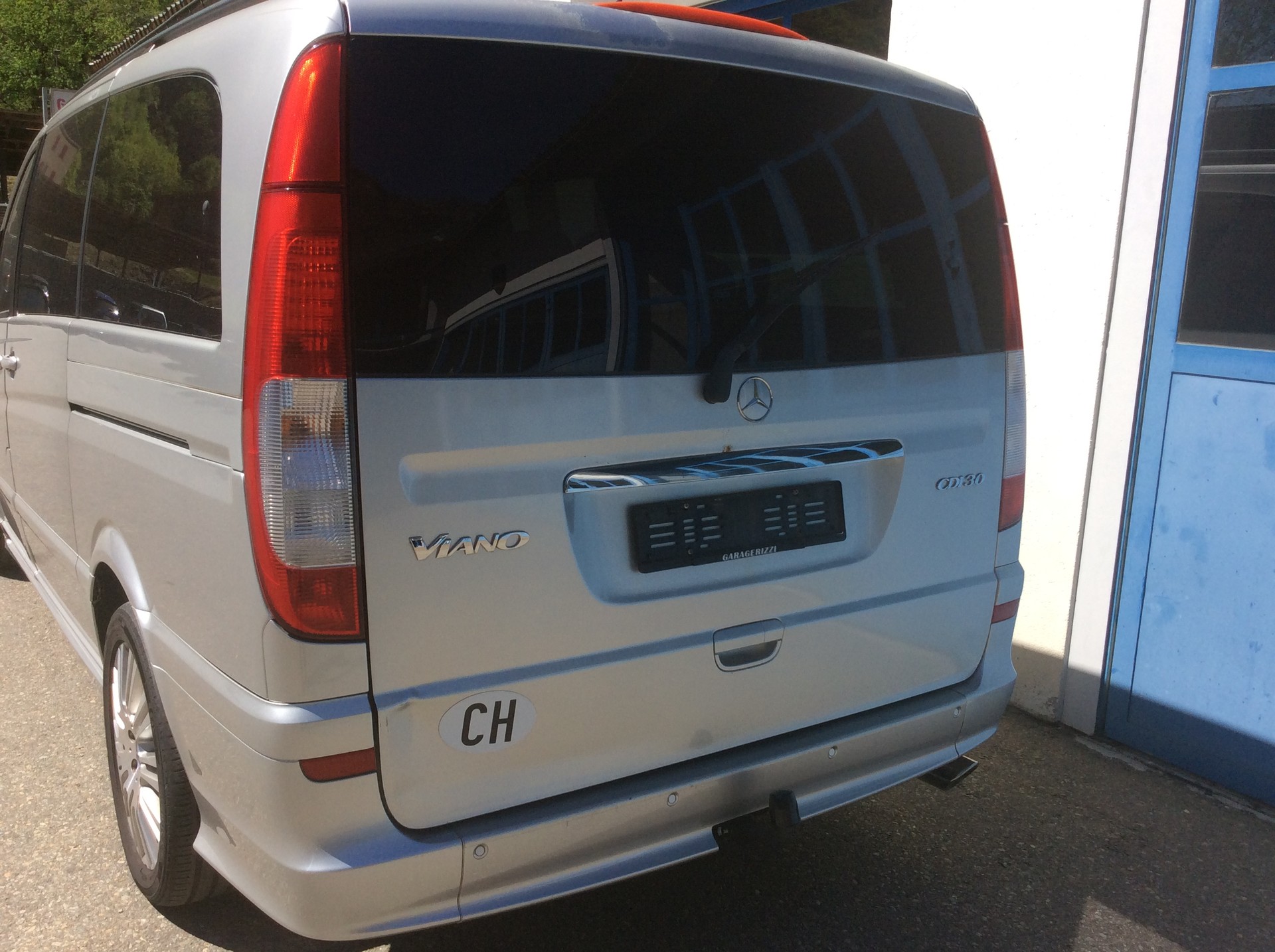 MERCEDES-BENZ Viano 3.0 CDI Ambiente L Automat-image-2