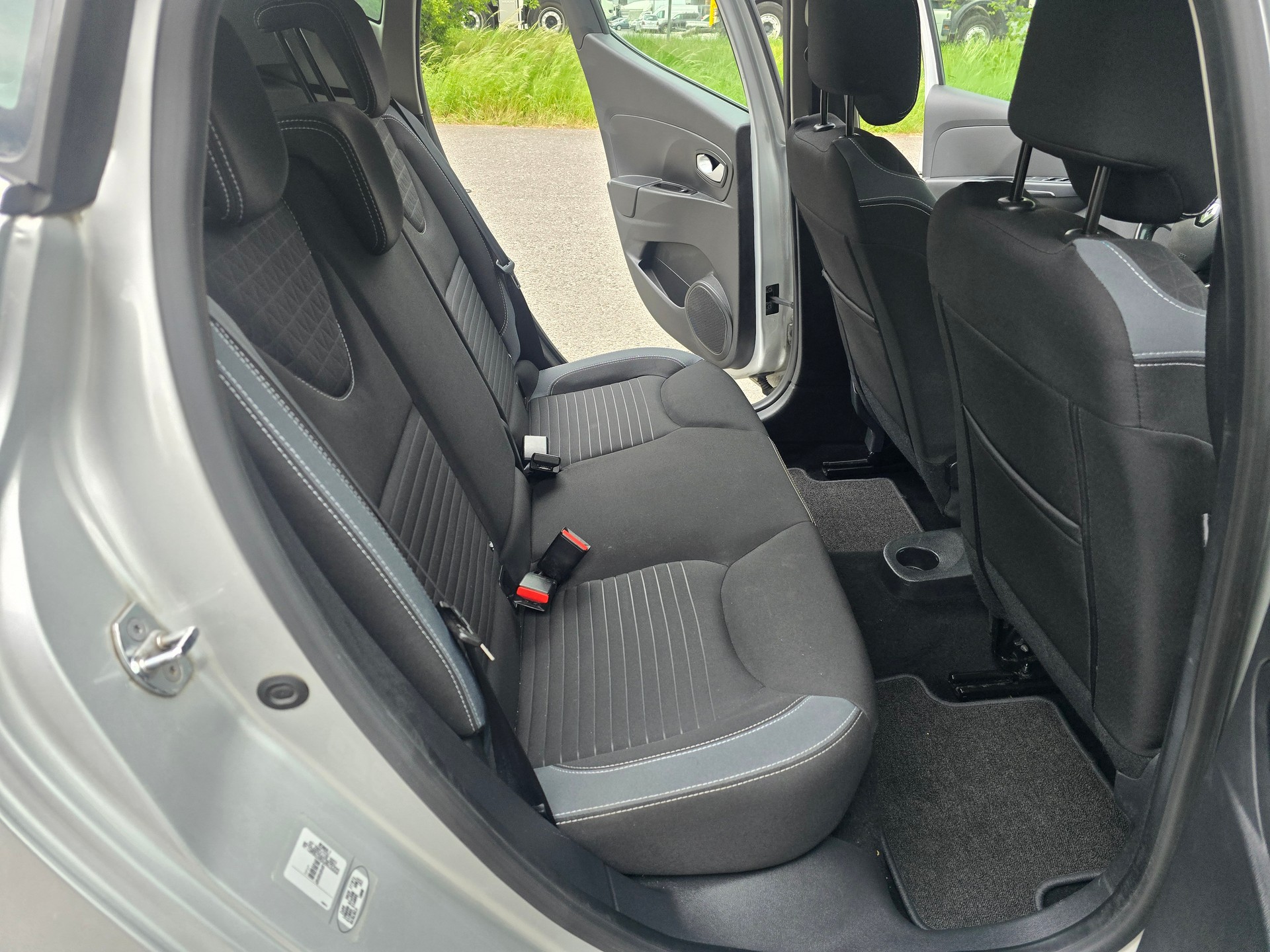 RENAULT Clio 0.9 12V Limited-image-14