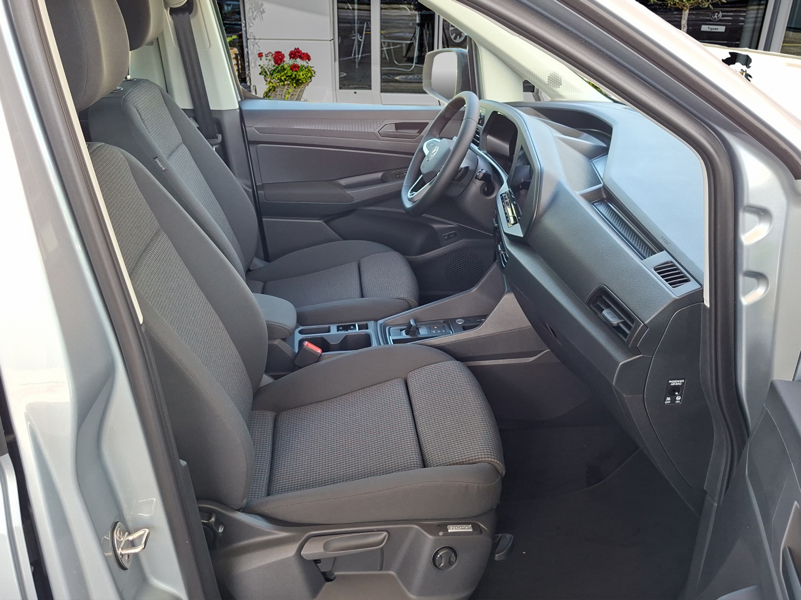 VW Caddy 1.5 TSI Plug in Hybrid Liberty DSG-image-19
