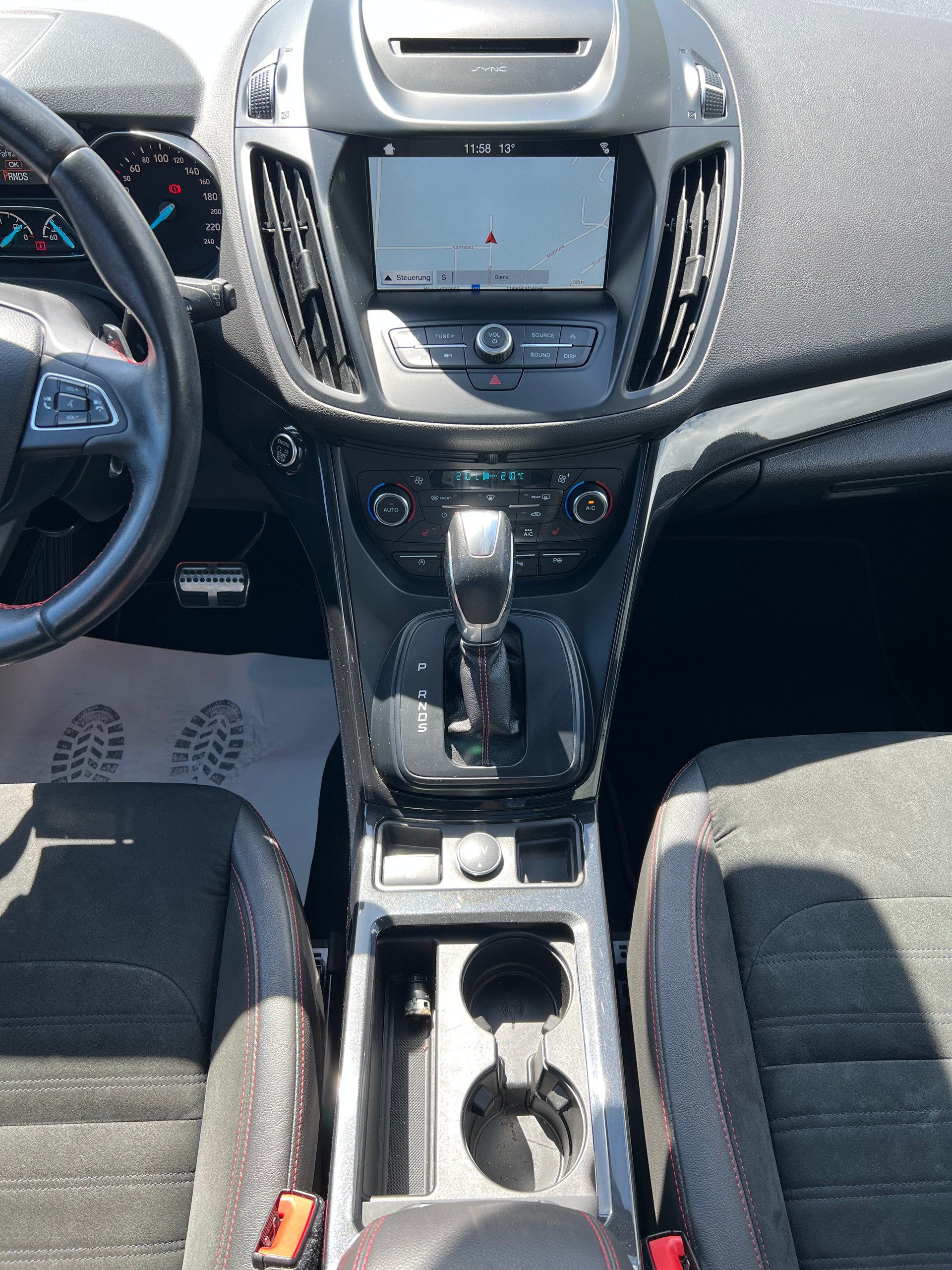 FORD Kuga 1.5 SCTi ST Line High 4WD Automatic (CHF 257.85/Monat)-image-12