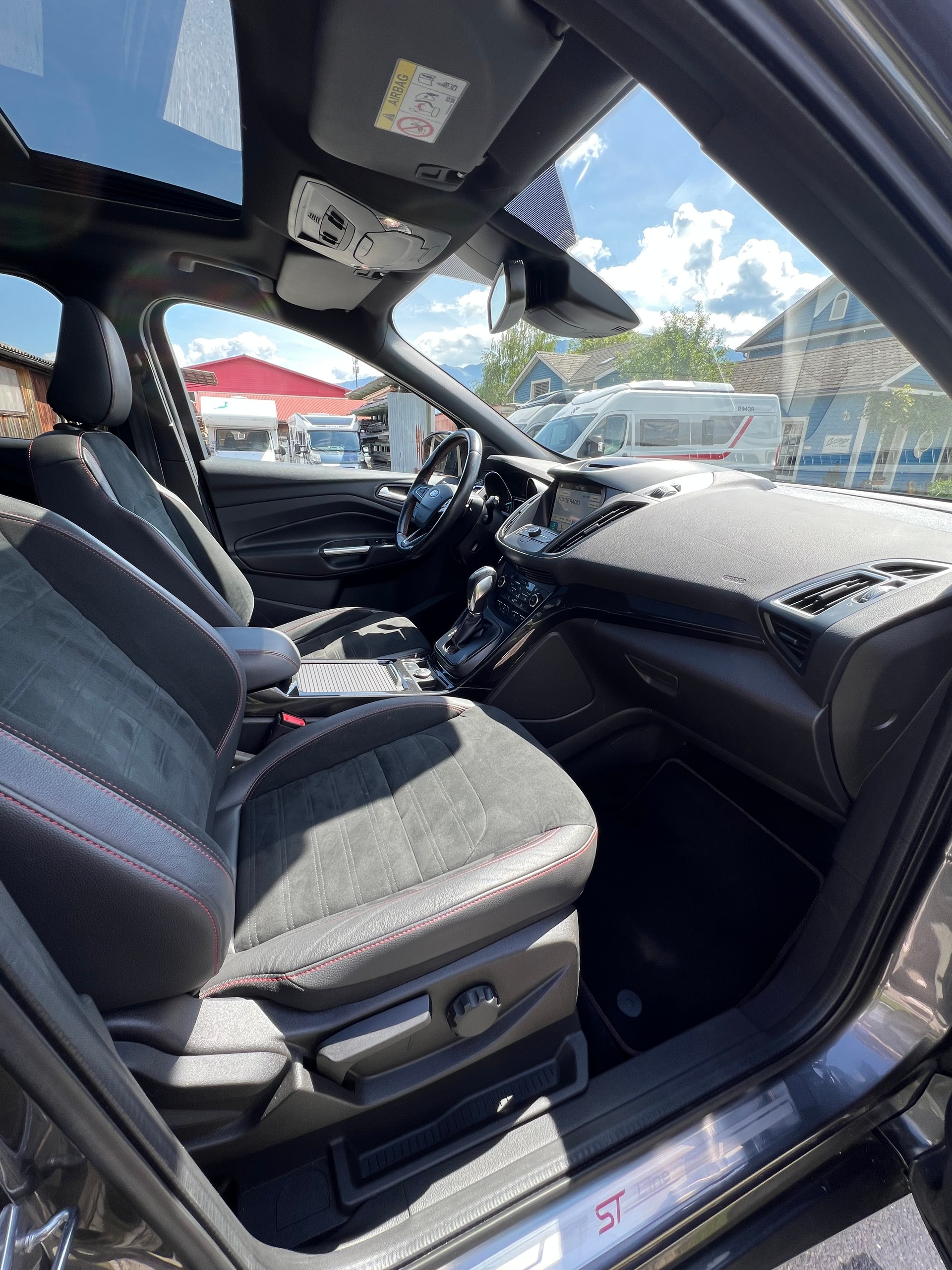 FORD Kuga 1.5 SCTi ST Line High 4WD Automatic (CHF 257.85/Monat)-image-11