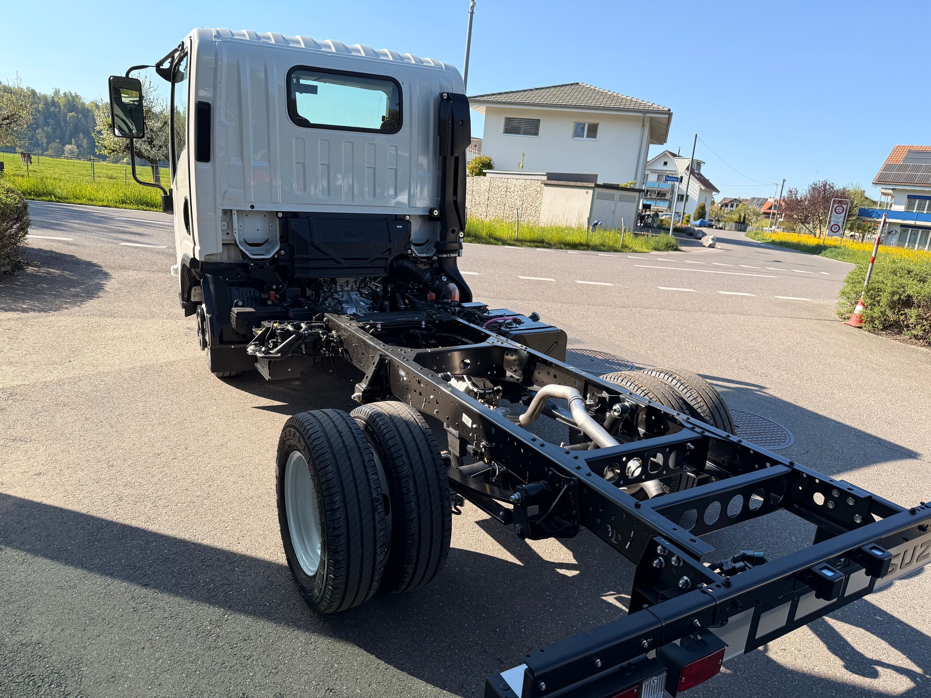 ISUZU M21 T E-image-2