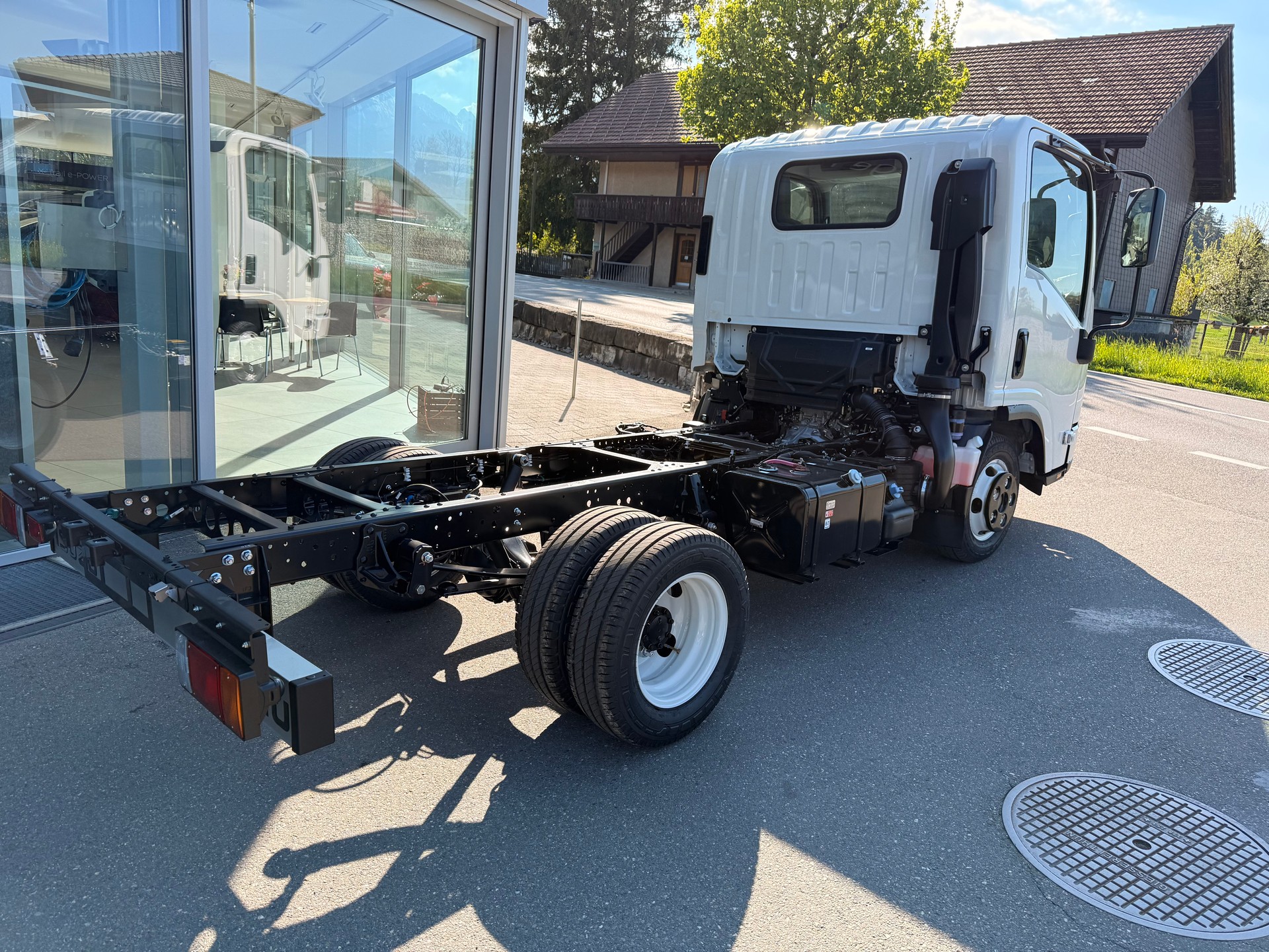 ISUZU M21 T E-image-3