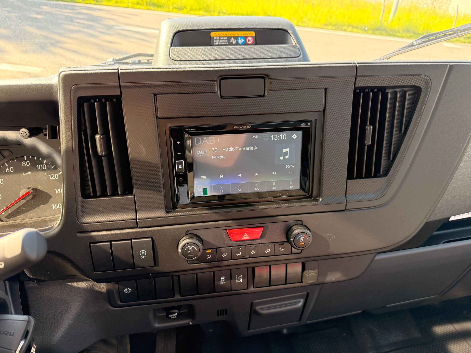 ISUZU M21 T E-image-5
