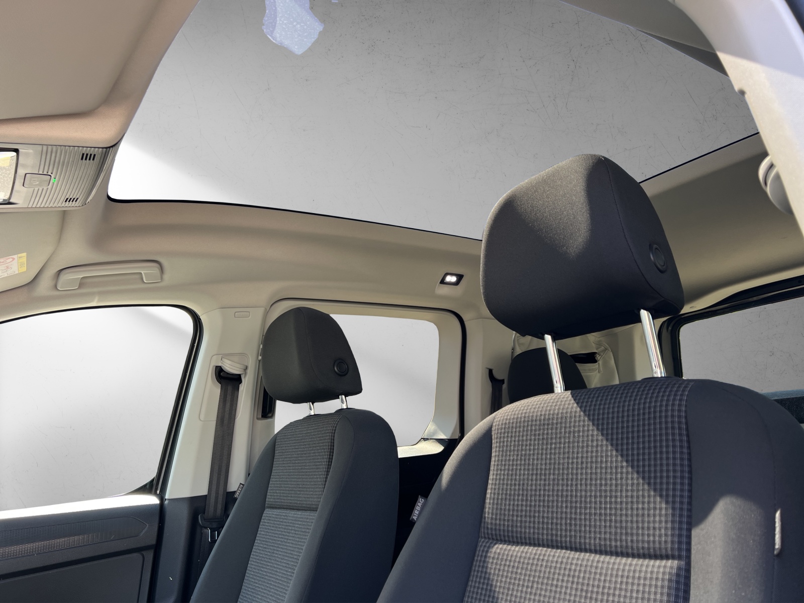 VW Caddy 2.0 TDI California Spirit-image-13