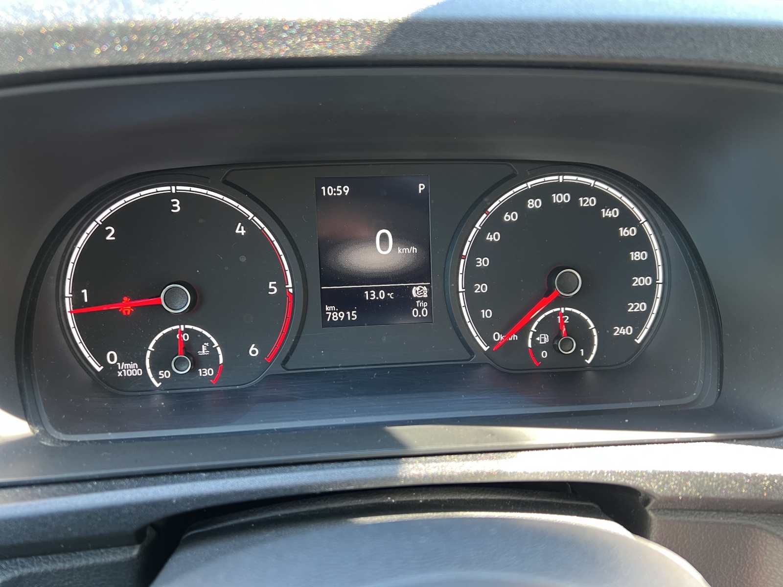 VW Caddy 2.0 TDI California Spirit-image-15