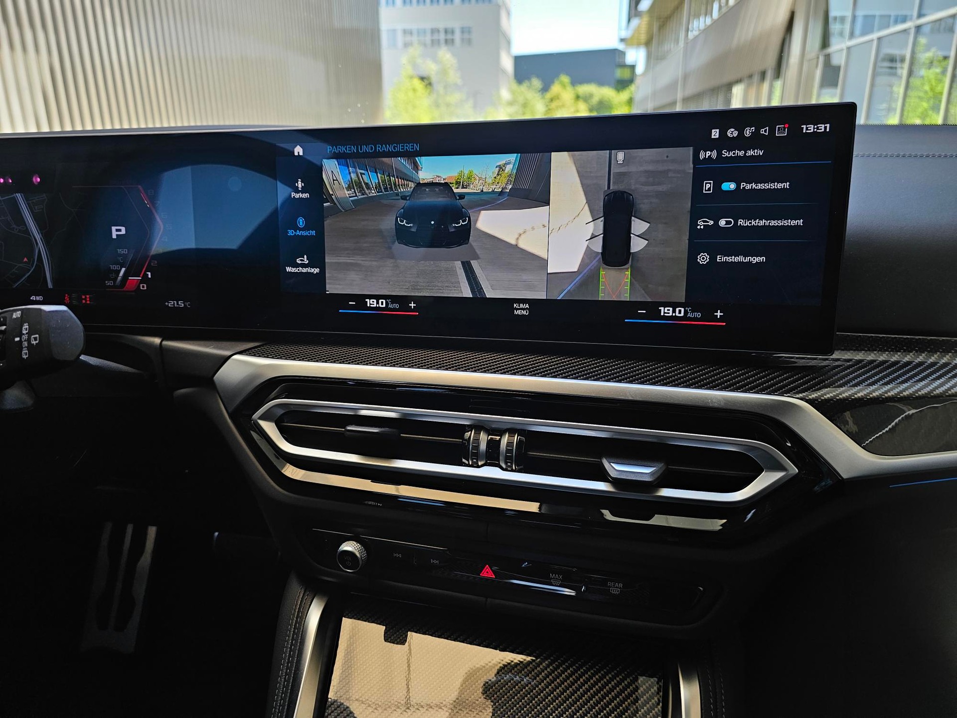 BMW M3 Touring xDrive Competition M-image-13