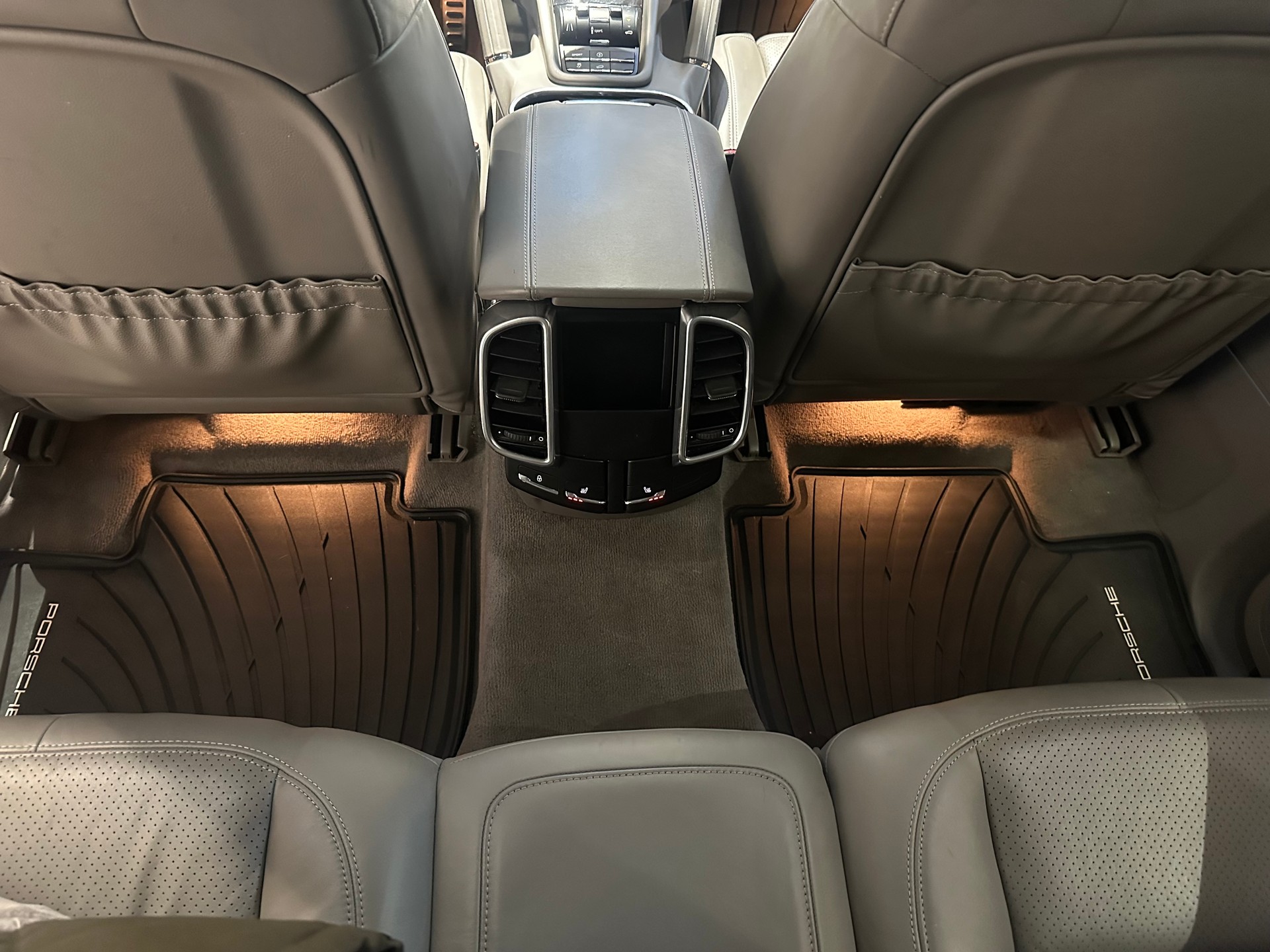 PORSCHE Cayenne S Diesel/1.. Hand/Porsche Approved Garantie/Lückenlos Porsche servicegepflegt//El. AHK 3500 kg!-image-18