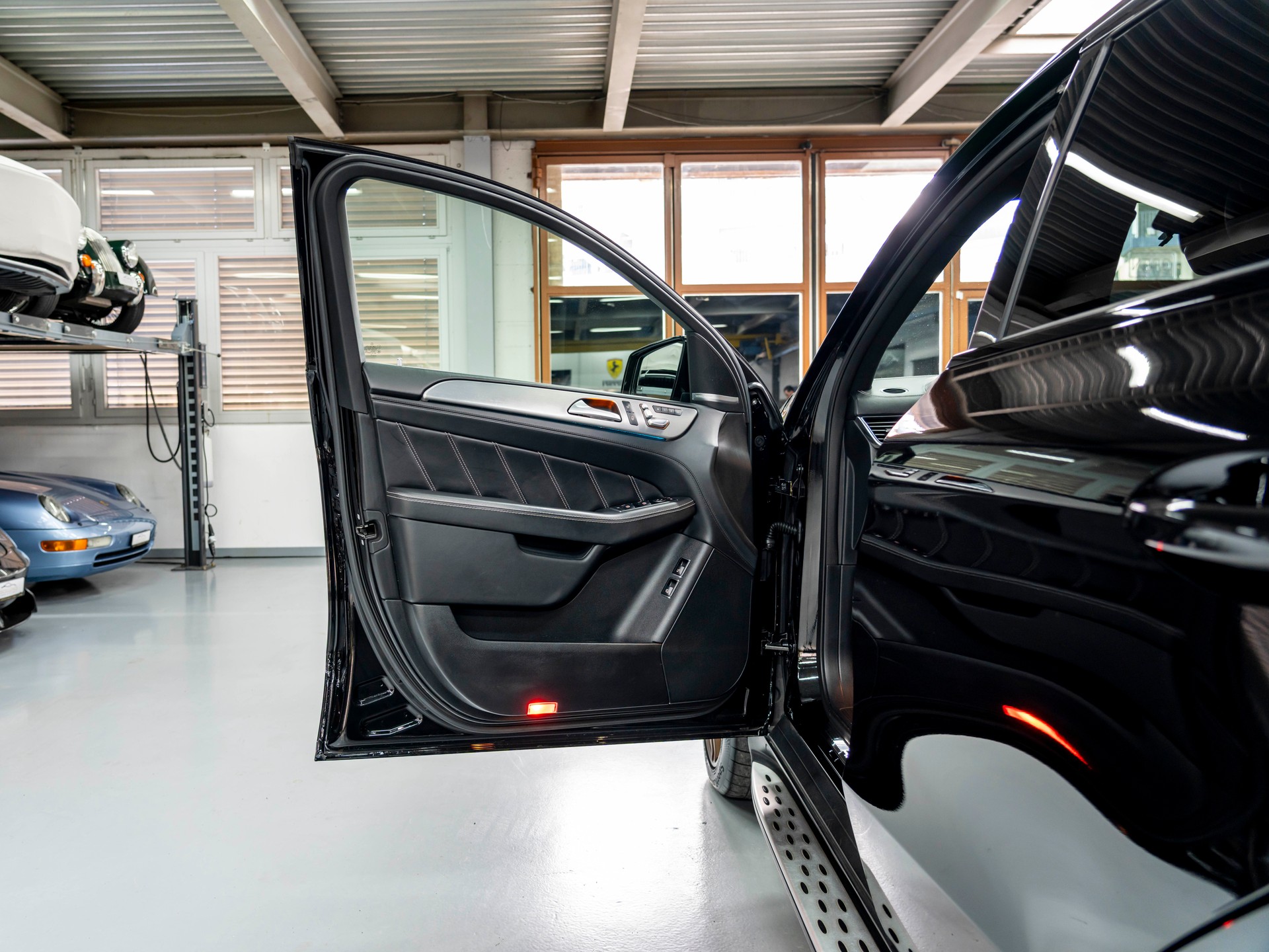 MERCEDES-BENZ GLE Coupé 63 S AMG 4Matic Speedshift-image-24