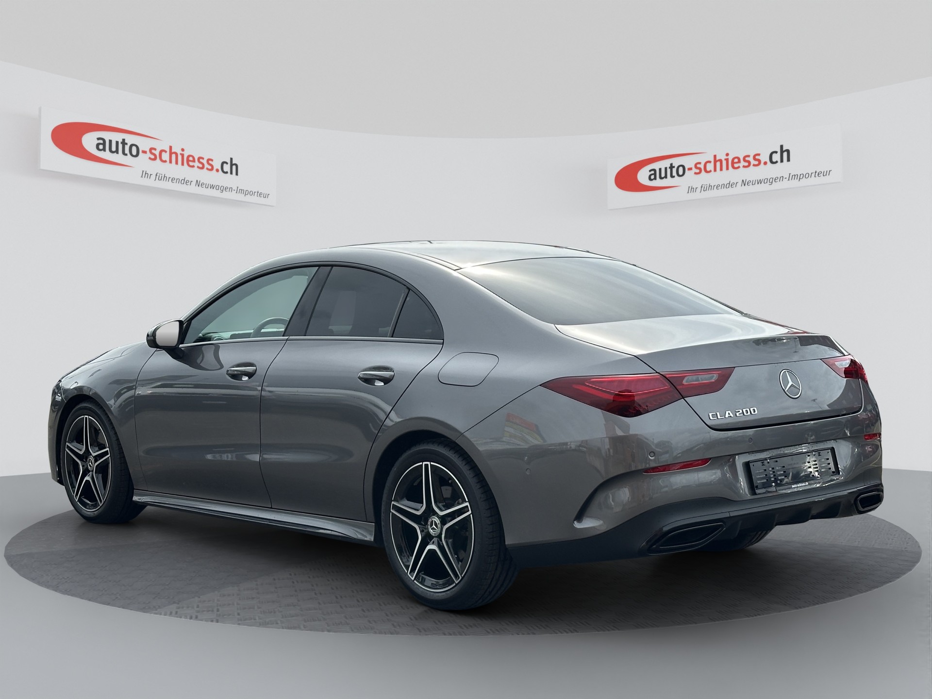 MERCEDES-BENZ CLA 200 AMG Night 7G-DCT-image-2