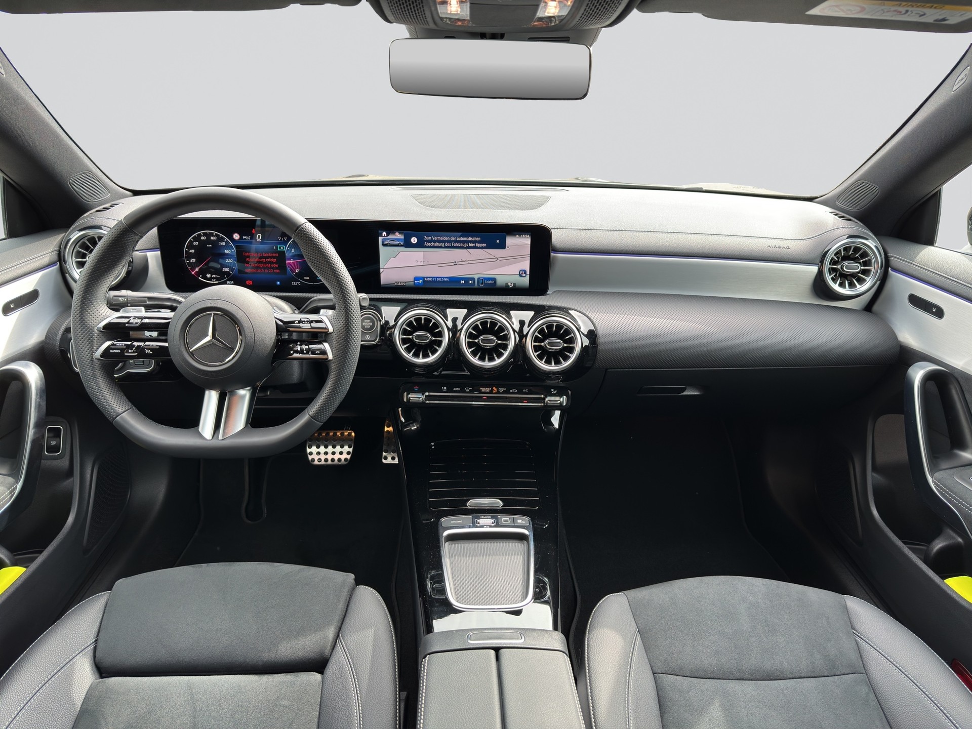 MERCEDES-BENZ CLA 200 AMG Night 7G-DCT-image-13