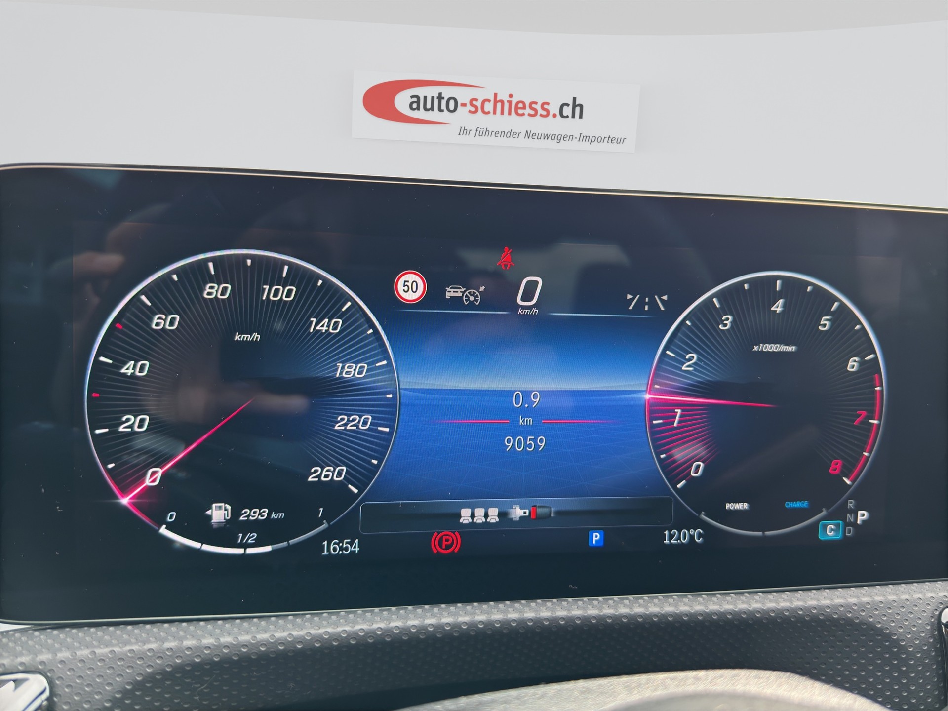 MERCEDES-BENZ CLA 200 AMG Night 7G-DCT-image-10