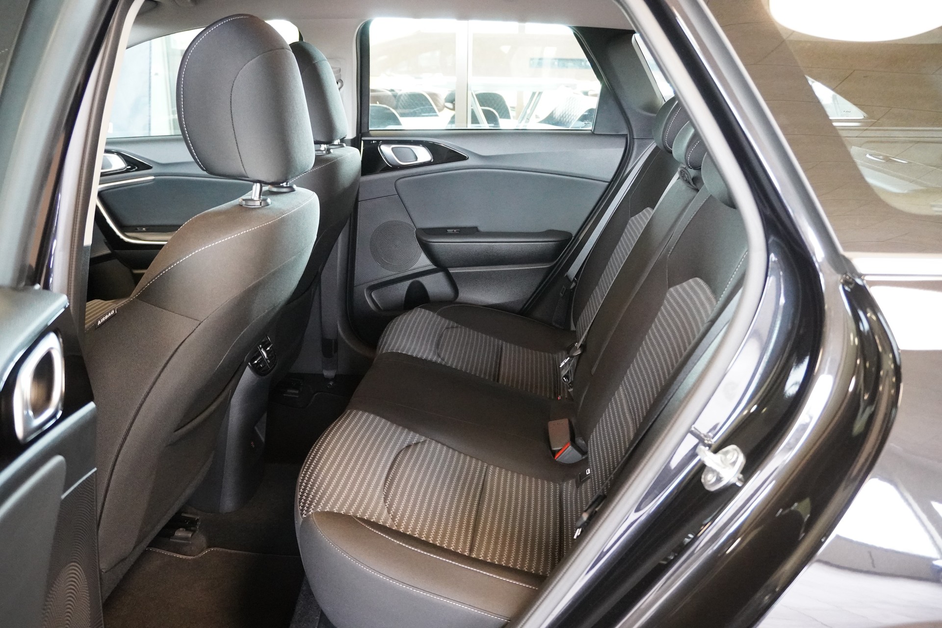 KIA Ceed 1.5 T-GDi Power DCT-image-9