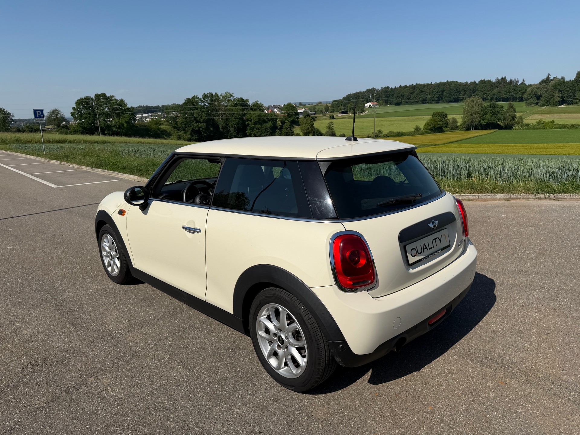MINI One-image-3