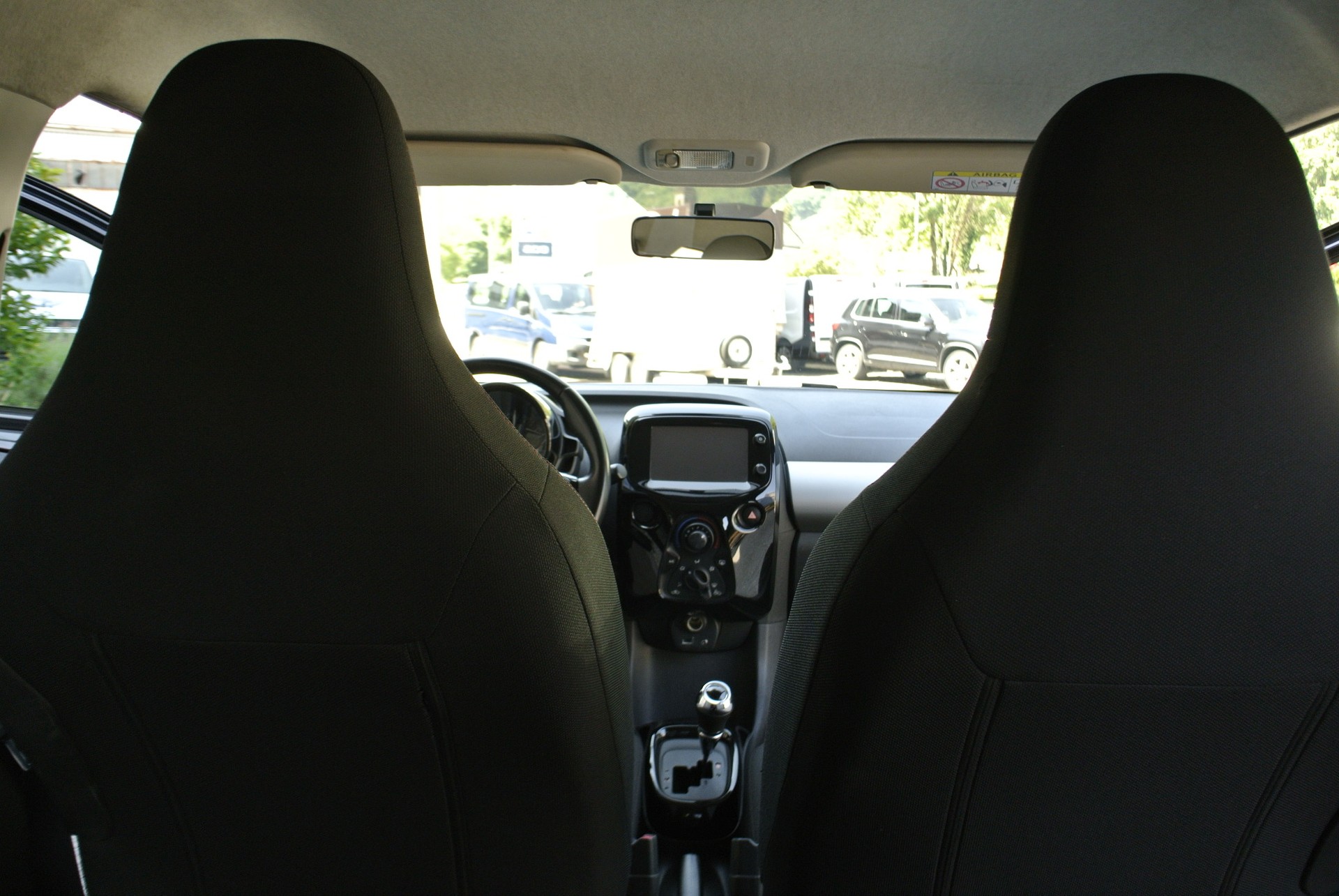 CITROEN C1 1.0 VTi ETG5 Shine-image-19