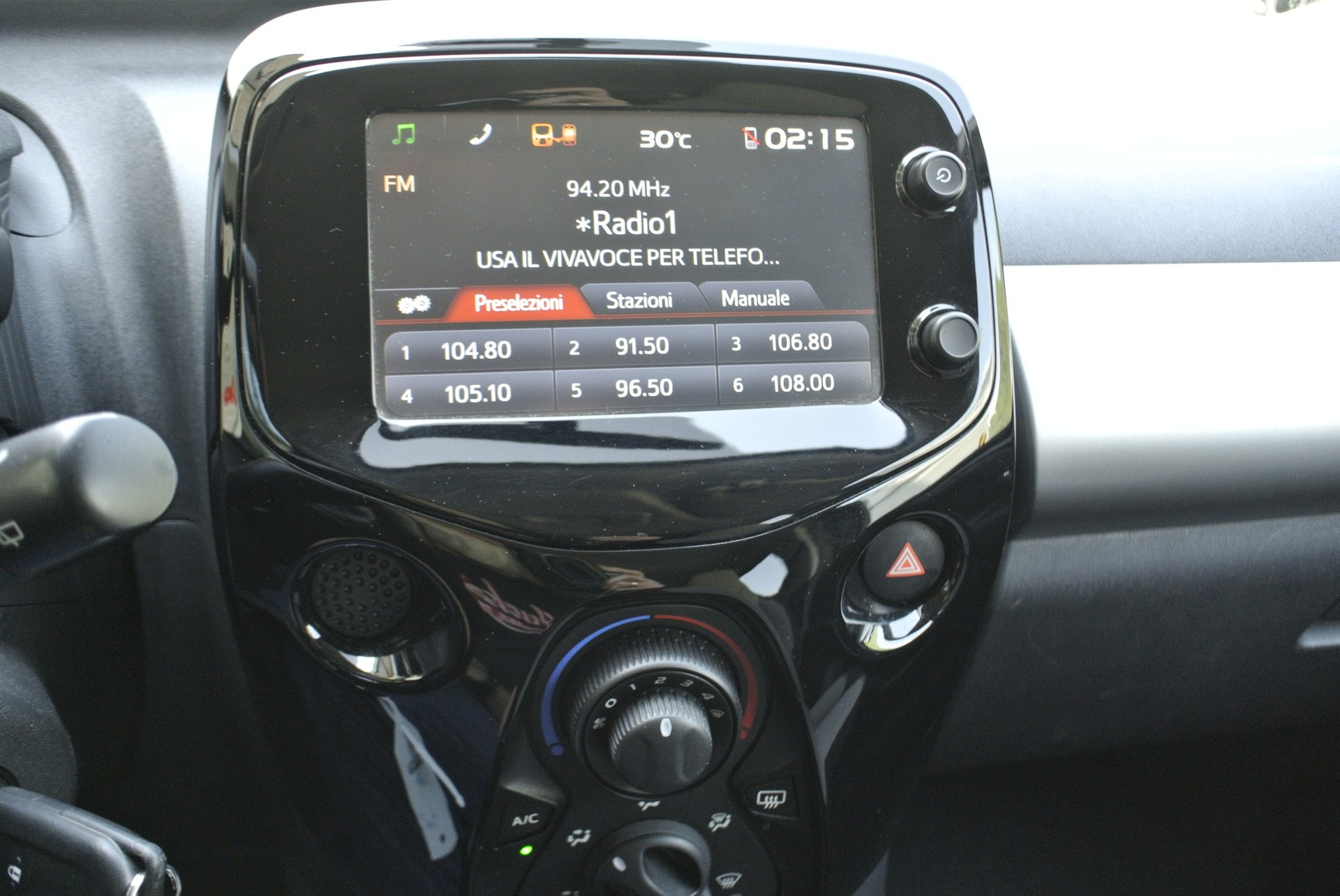 CITROEN C1 1.0 VTi ETG5 Shine-image-17