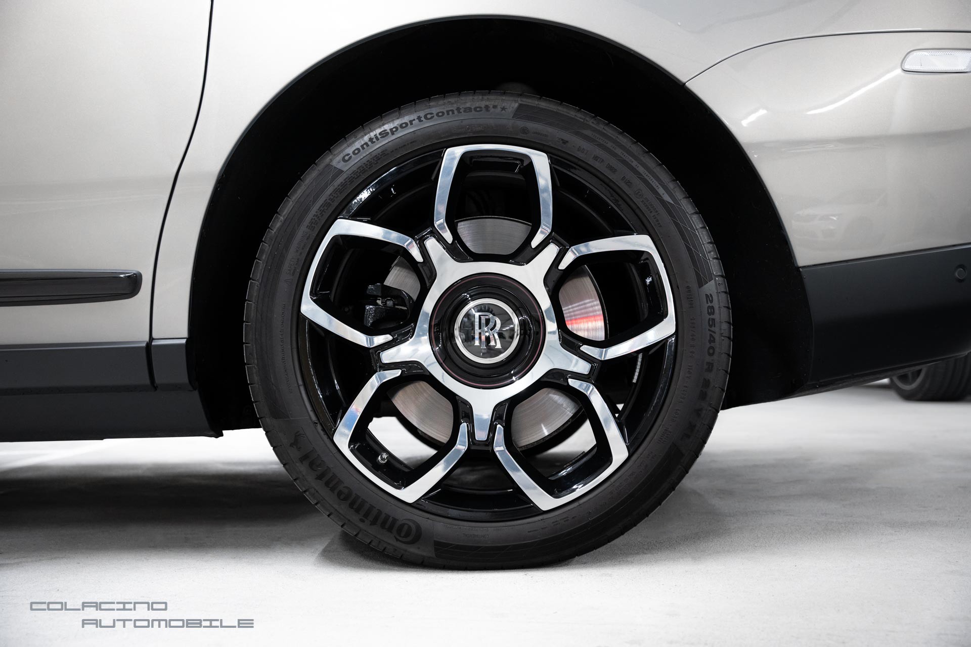 ROLLS-ROYCE Cullinan 6.7 V12 Black Badge-image-9
