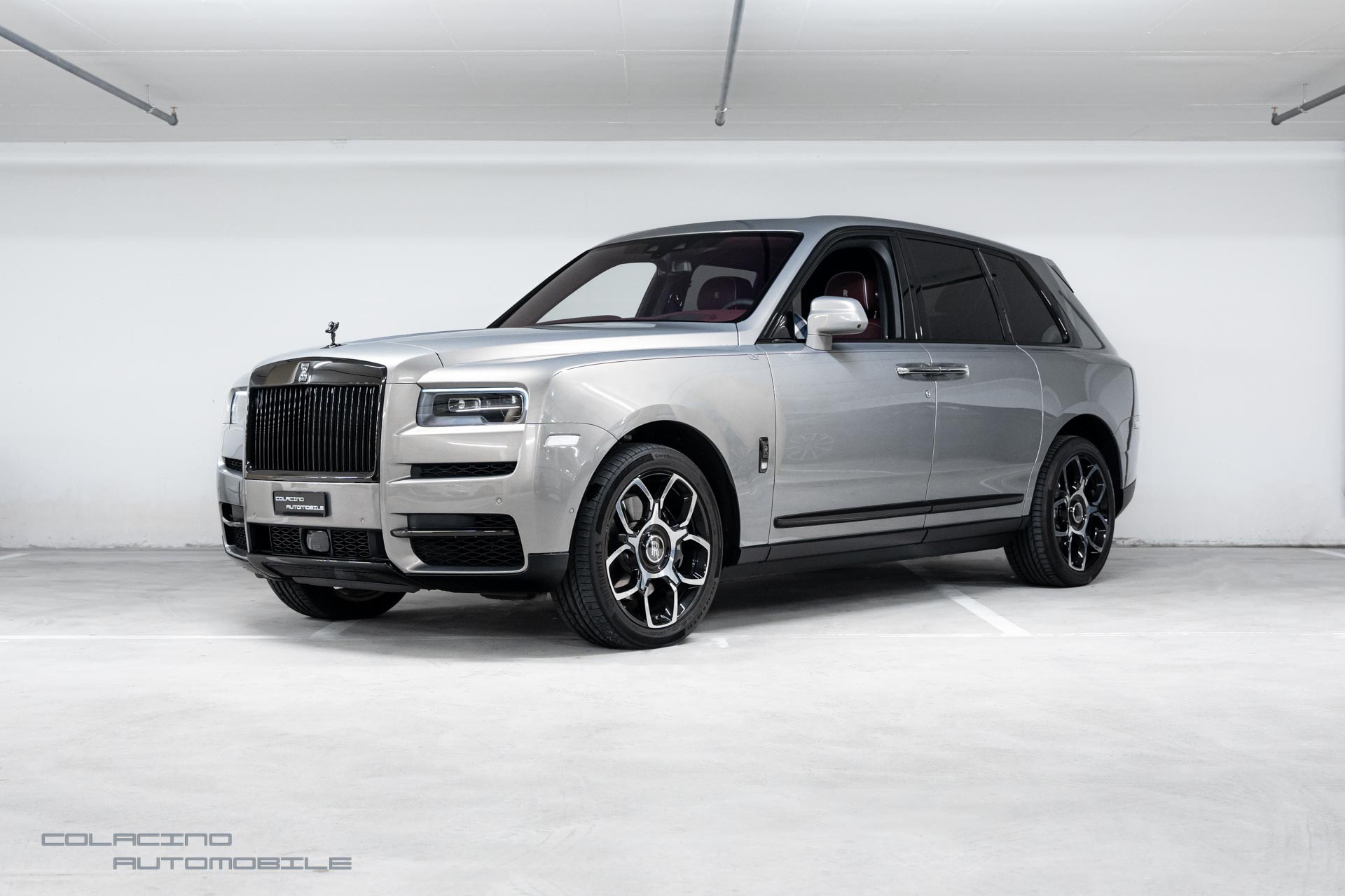 ROLLS-ROYCE Cullinan 6.7 V12 Black Badge