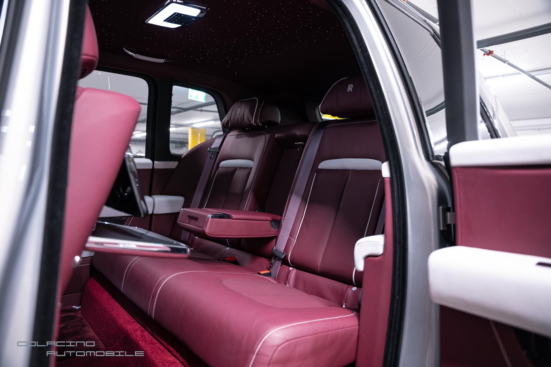 ROLLS-ROYCE Cullinan 6.7 V12 Black Badge-image-17