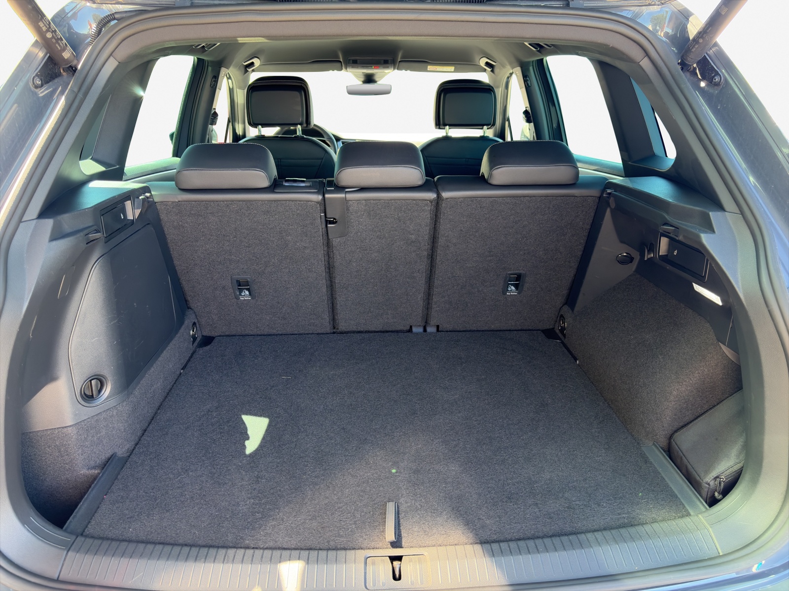 VW Tiguan 1.4TSI PHEV R-Line DSG-image-13