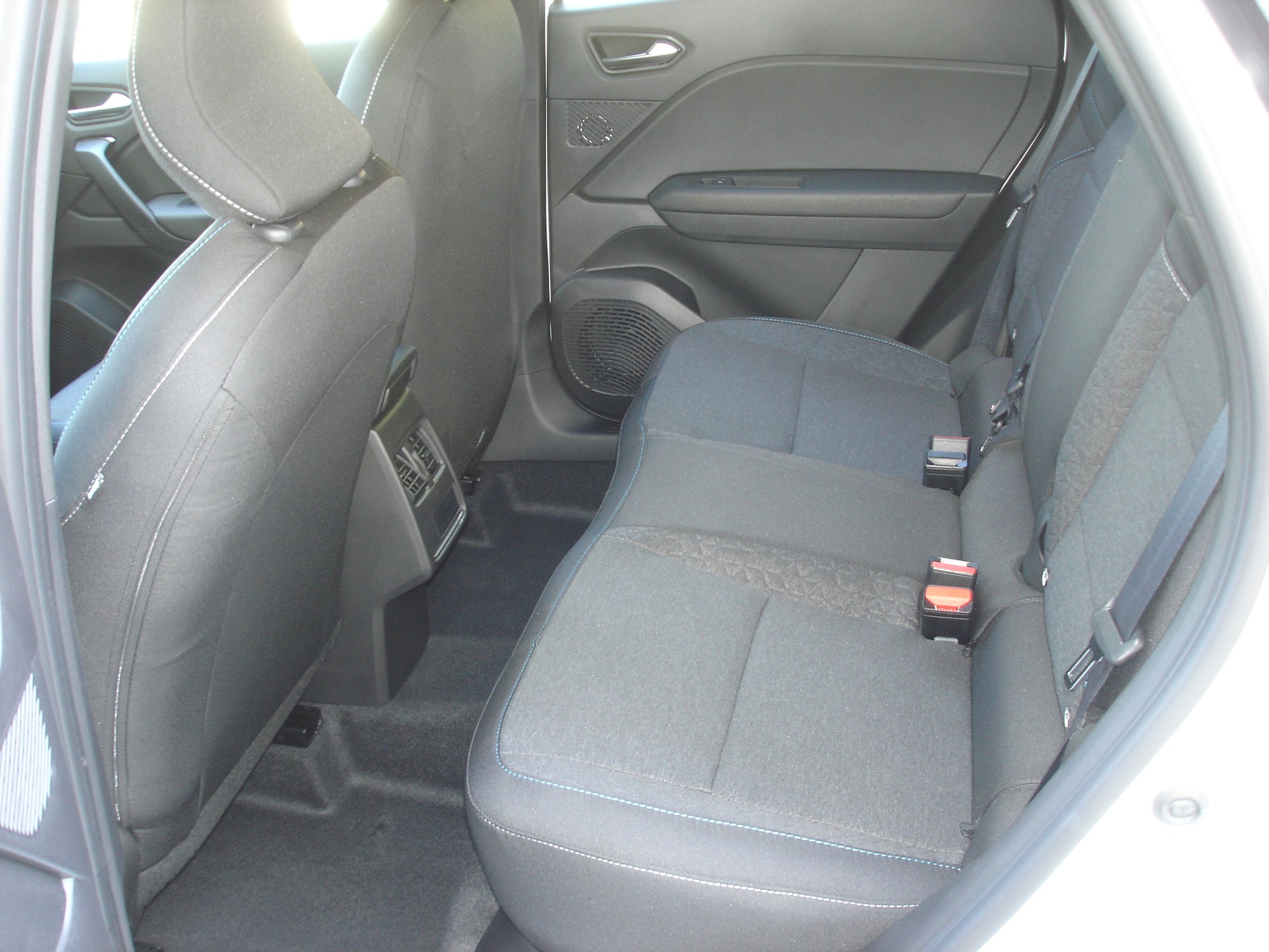RENAULT Evolution Full Hybrid 160-image-5