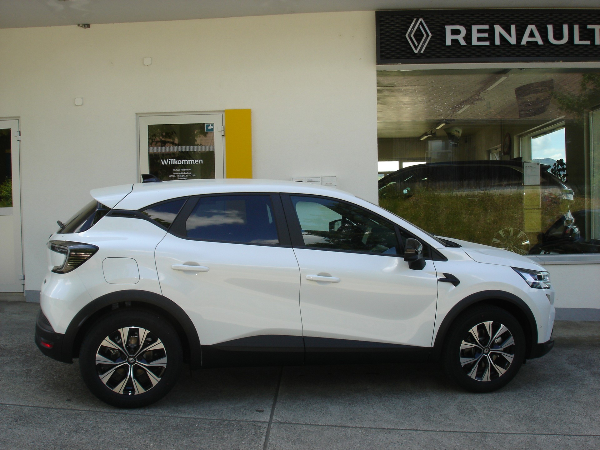 RENAULT Evolution Full Hybrid 160-image-2