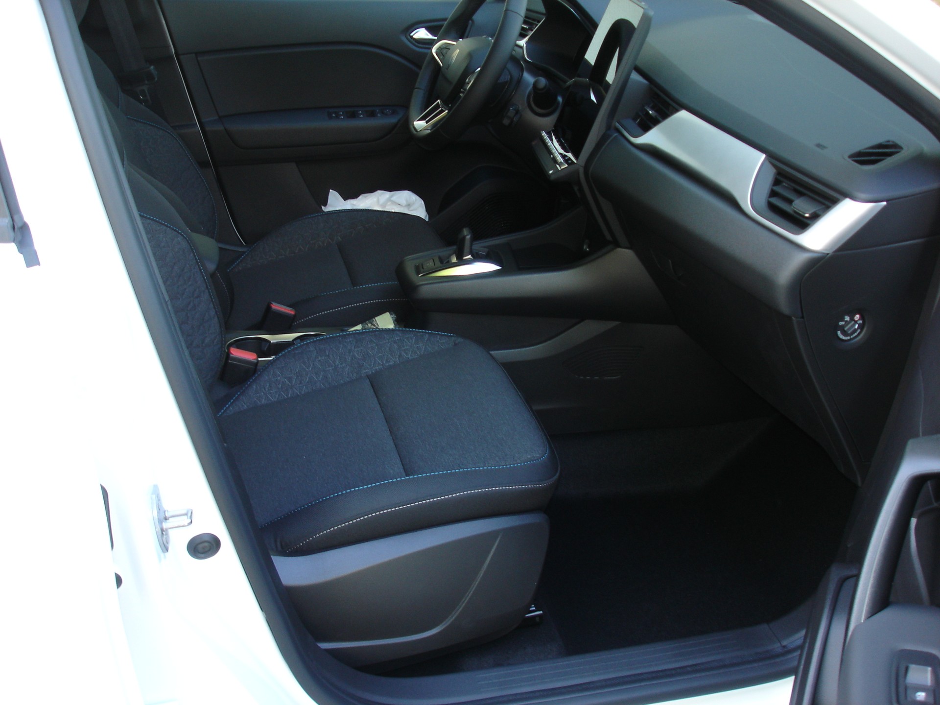 RENAULT Evolution Full Hybrid 160-image-9