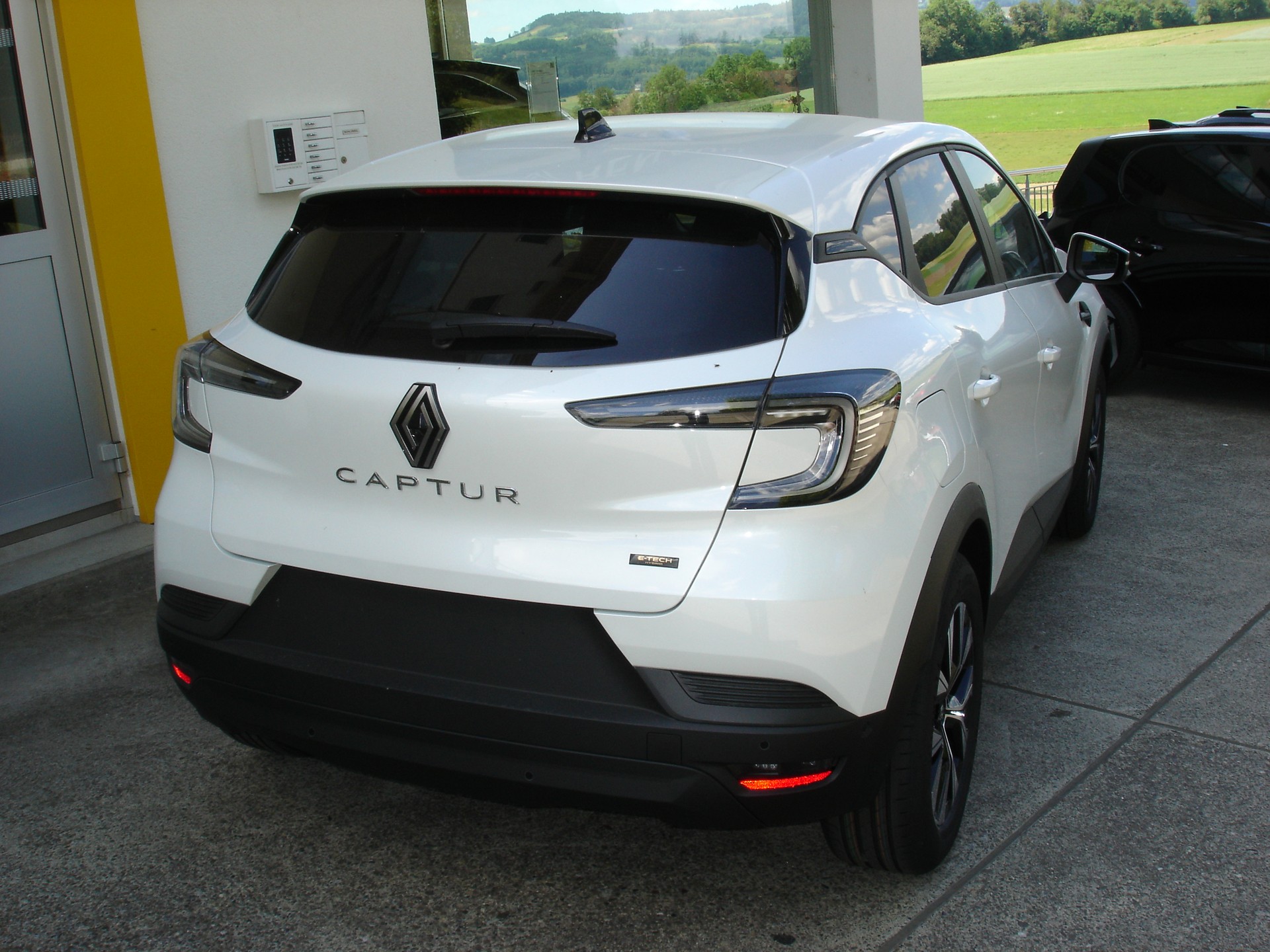 RENAULT Evolution Full Hybrid 160-image-3