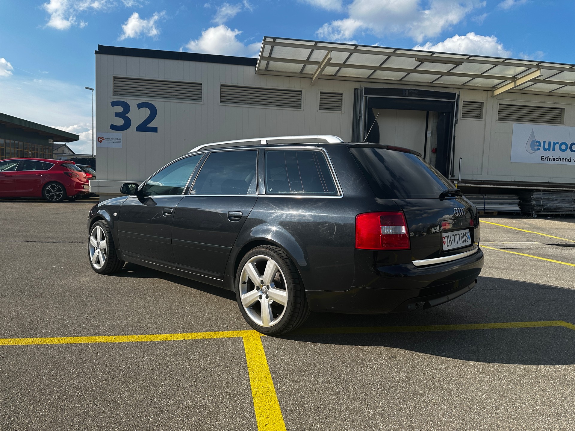 AUDI A6 Avant 2.5 TDI quattro-image-2