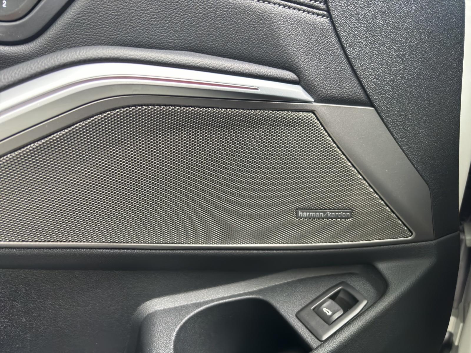 BMW M340i xDrive Touring-image-19