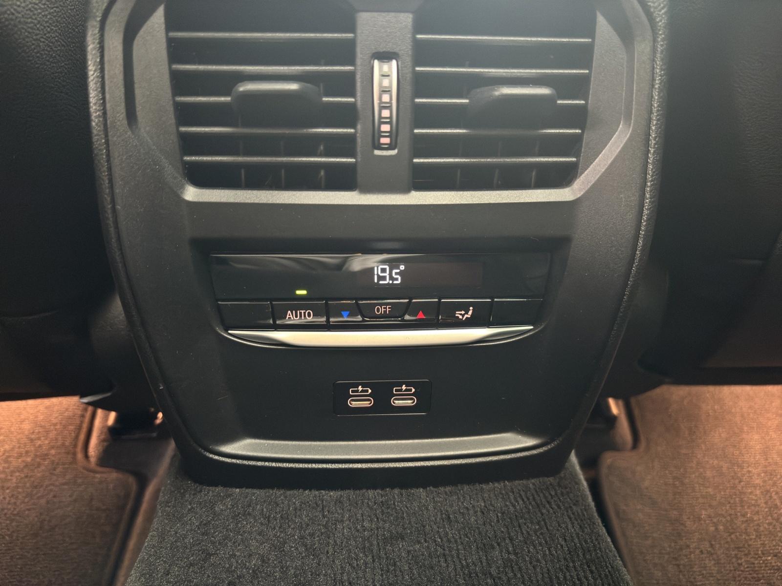 BMW M340i xDrive Touring-image-26