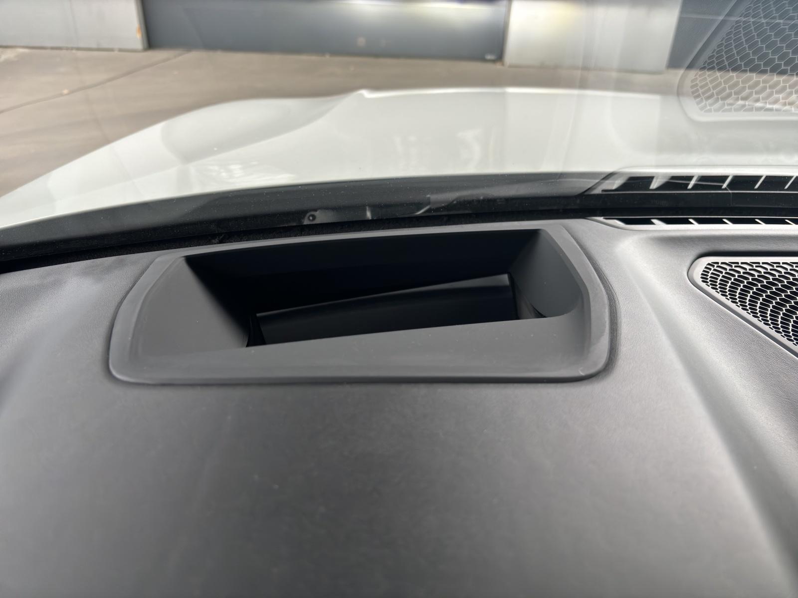 BMW M340i xDrive Touring-image-17