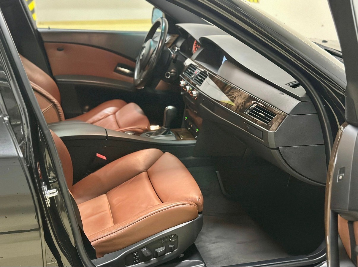 BMW 540i-image-8