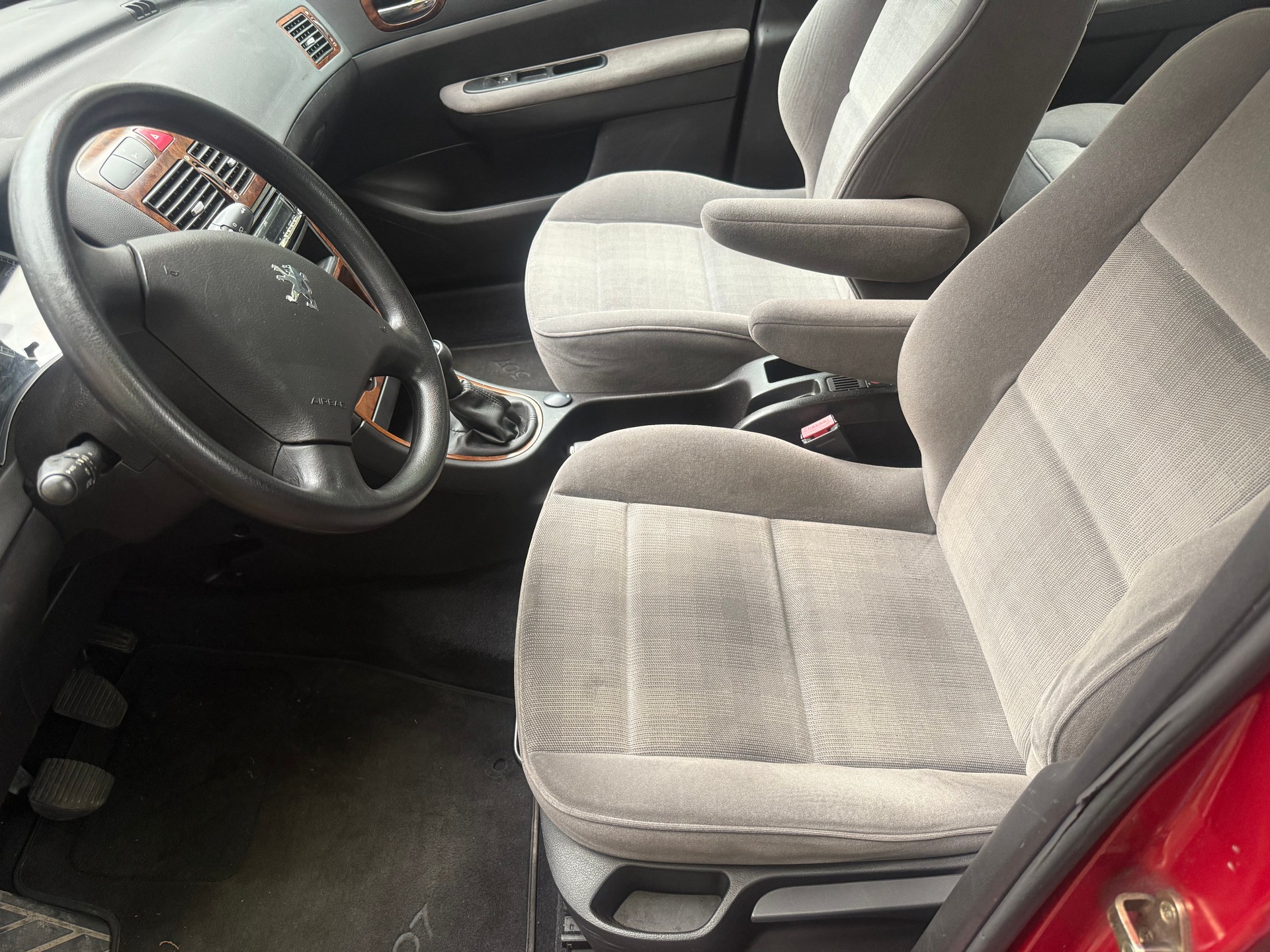 PEUGEOT 307 2.0 16V XSi-image-6