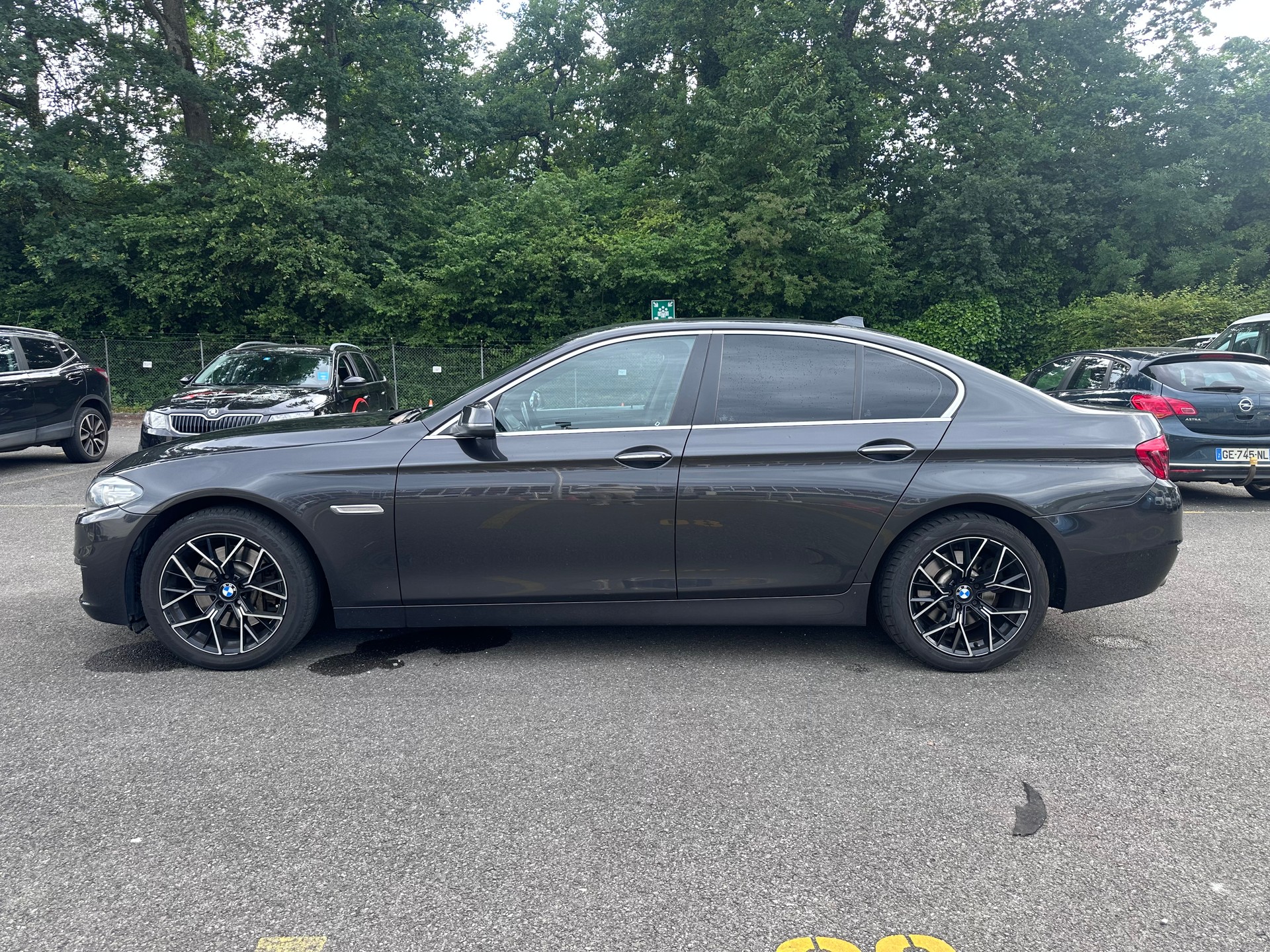 BMW 525d xDrive Luxury Line Steptronic-image-1