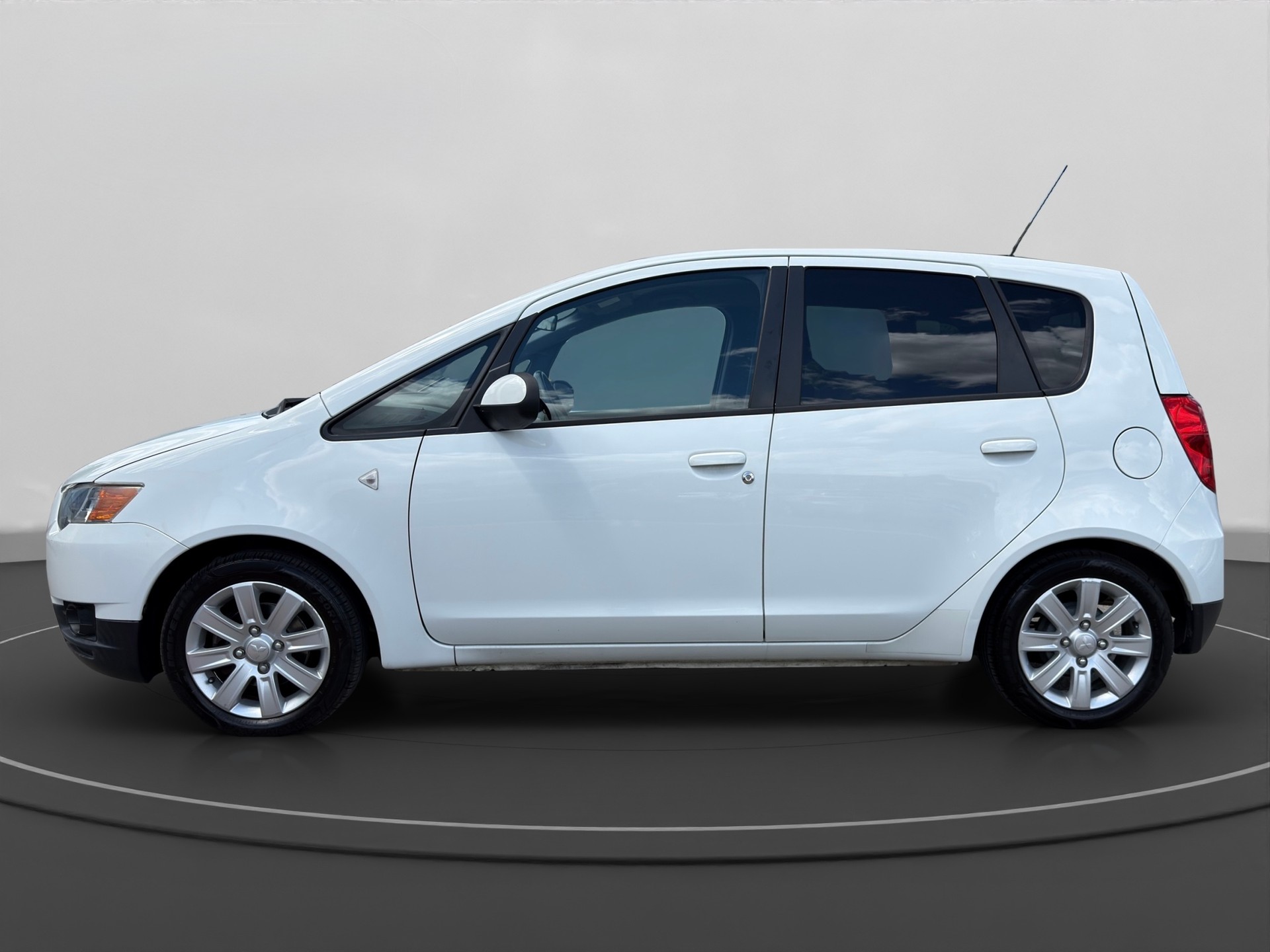 MITSUBISHI Colt 1.3 16V Diamond Allshift-showroom-element-1