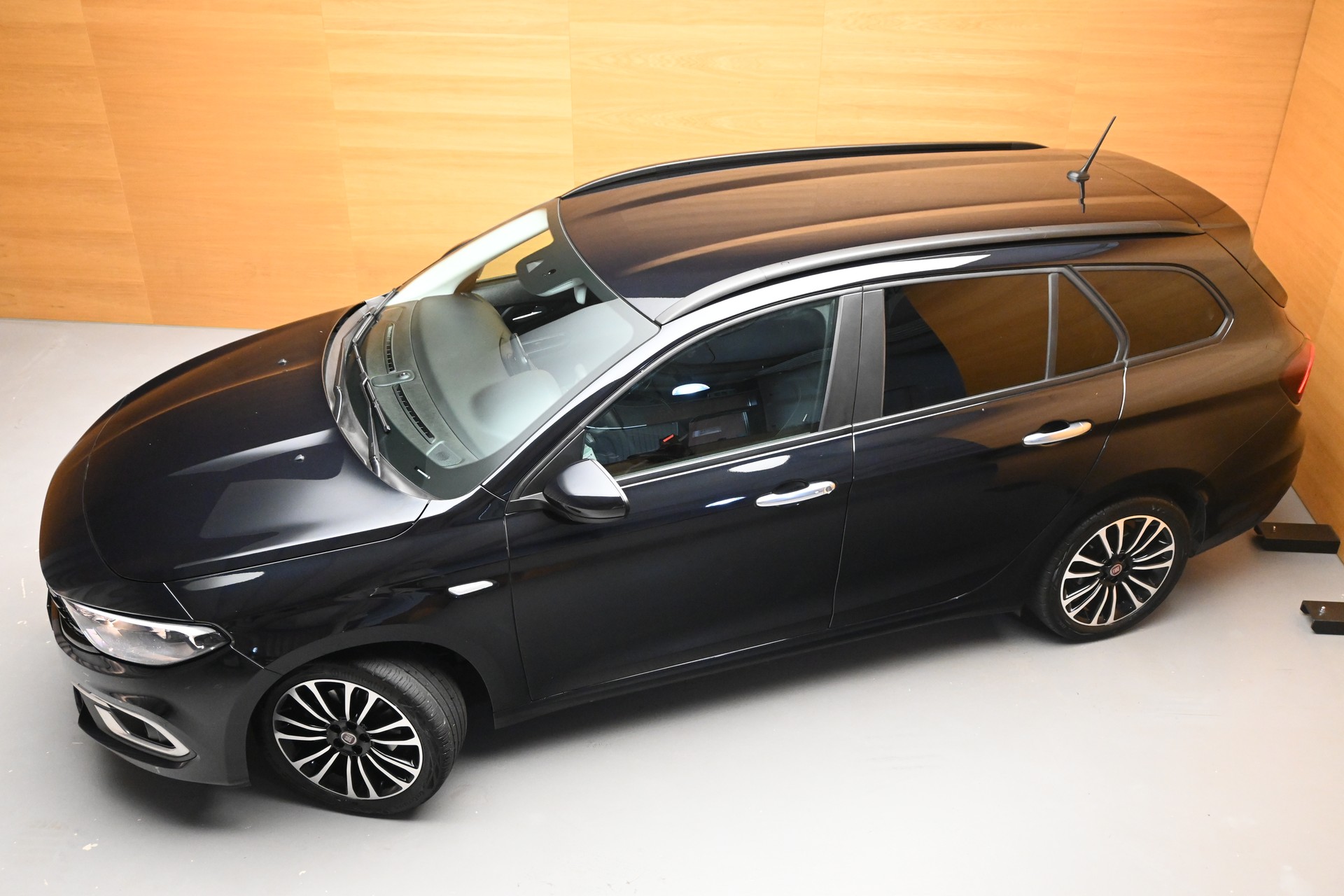 FIAT Tipo SW 1.5 Hybrid City Life-image-1