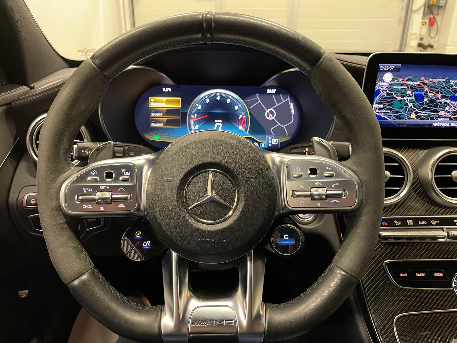 MERCEDES-BENZ C 63 S AMG Kombi-image-21