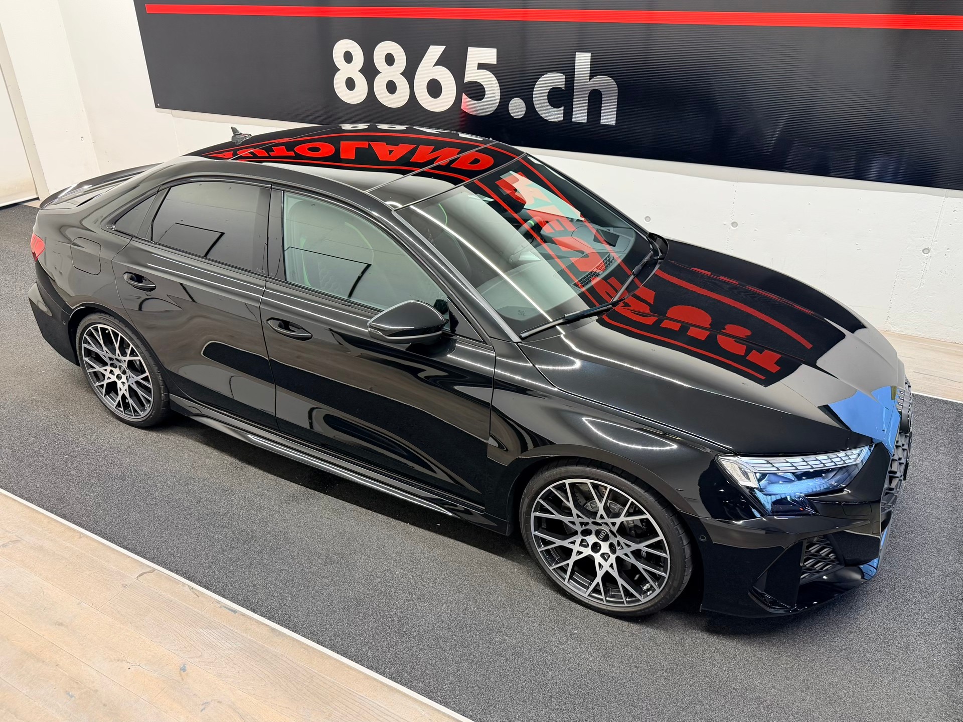 AUDI RS3 Limousine 2.5 TSI quattro S-tronic-image-4