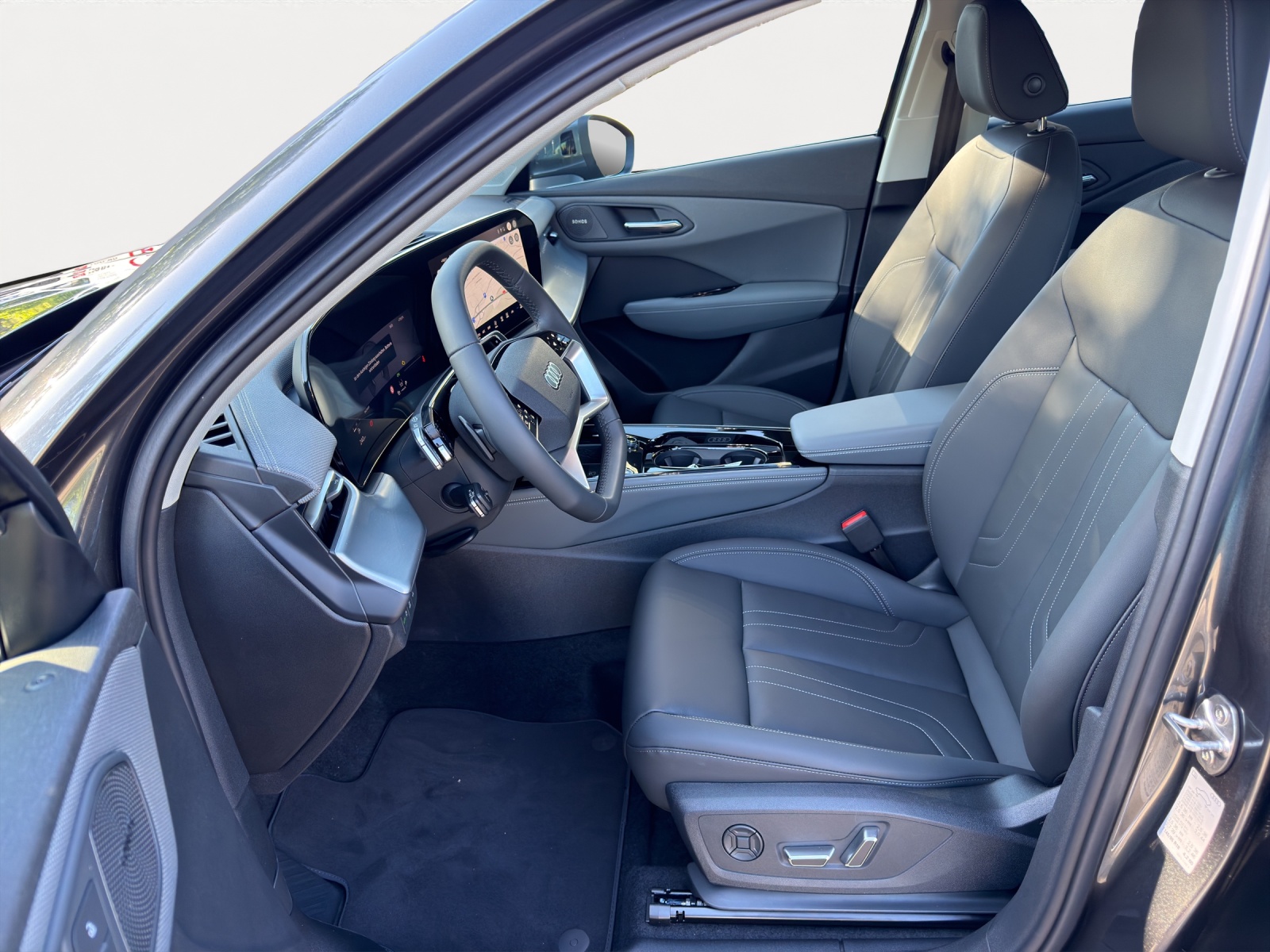 AUDI Q3 SB TFSI quattro 150 kW 204PS-image-4