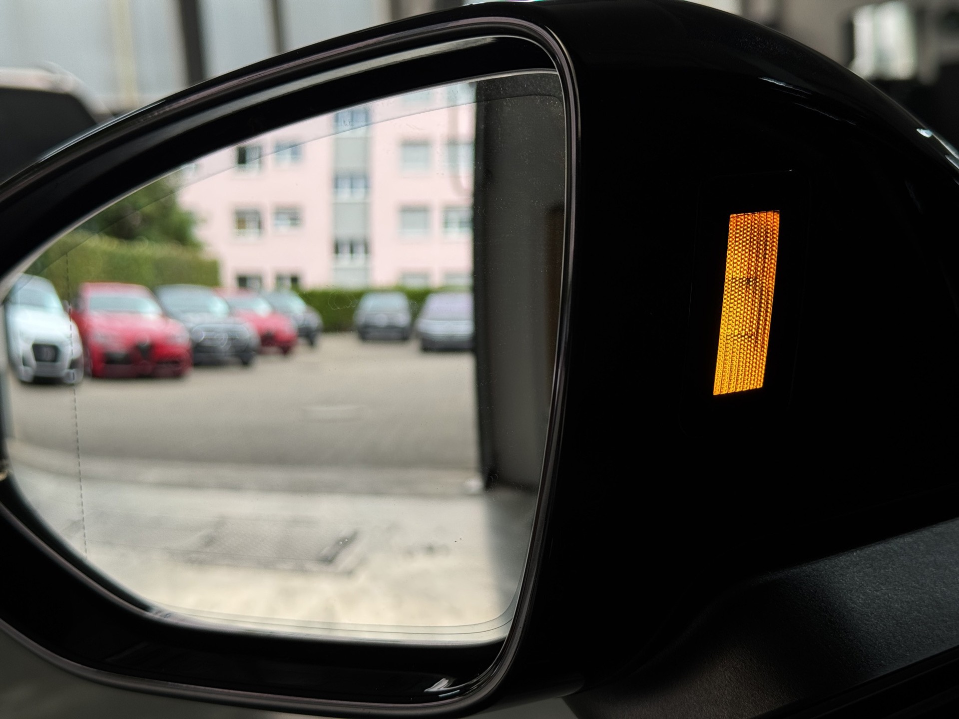 AUDI A6 Avant 35 TDI S line S-tronic "Pano-B&O-Leder Valcona-Matrix"-image-23