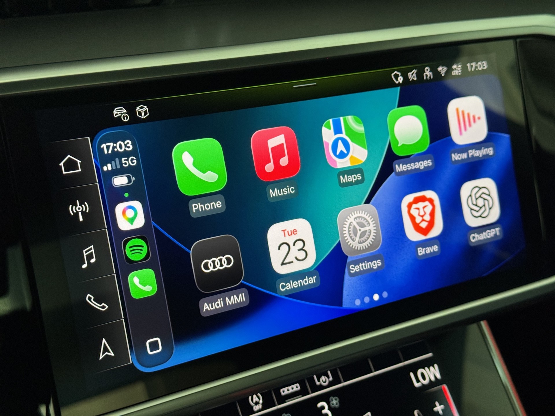 AUDI A6 Avant 35 TDI S line S-tronic "Pano-B&O-Leder Valcona-Matrix"-image-19