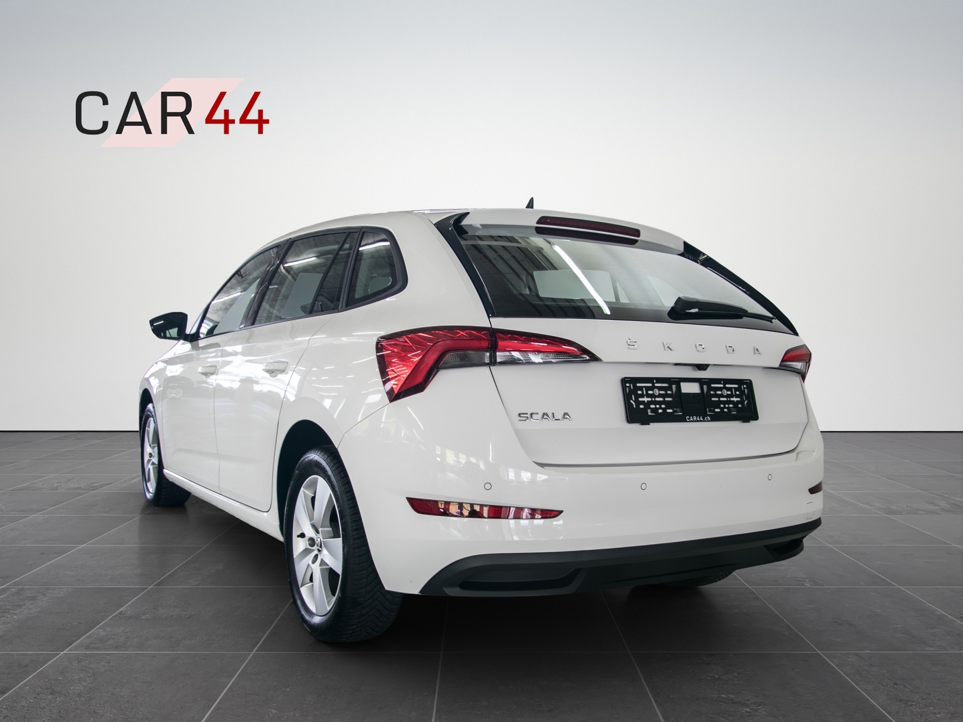 SKODA Scala 1.0 TSI Ambition DSG-image-2