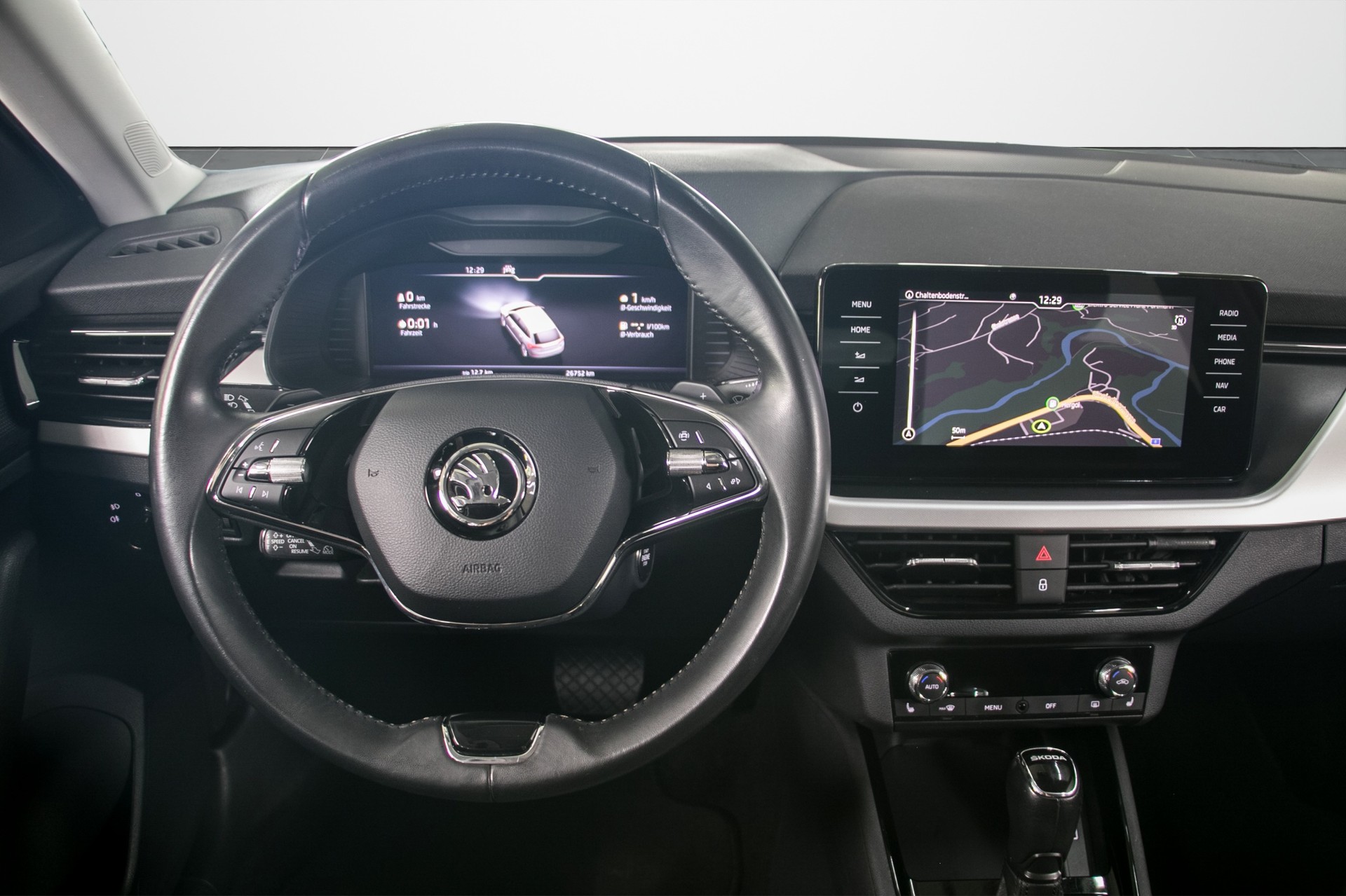 SKODA Scala 1.0 TSI Ambition DSG-image-4